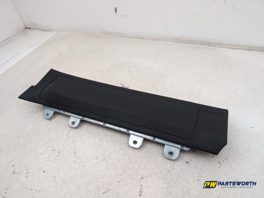 Airbag Drivers Knee 2