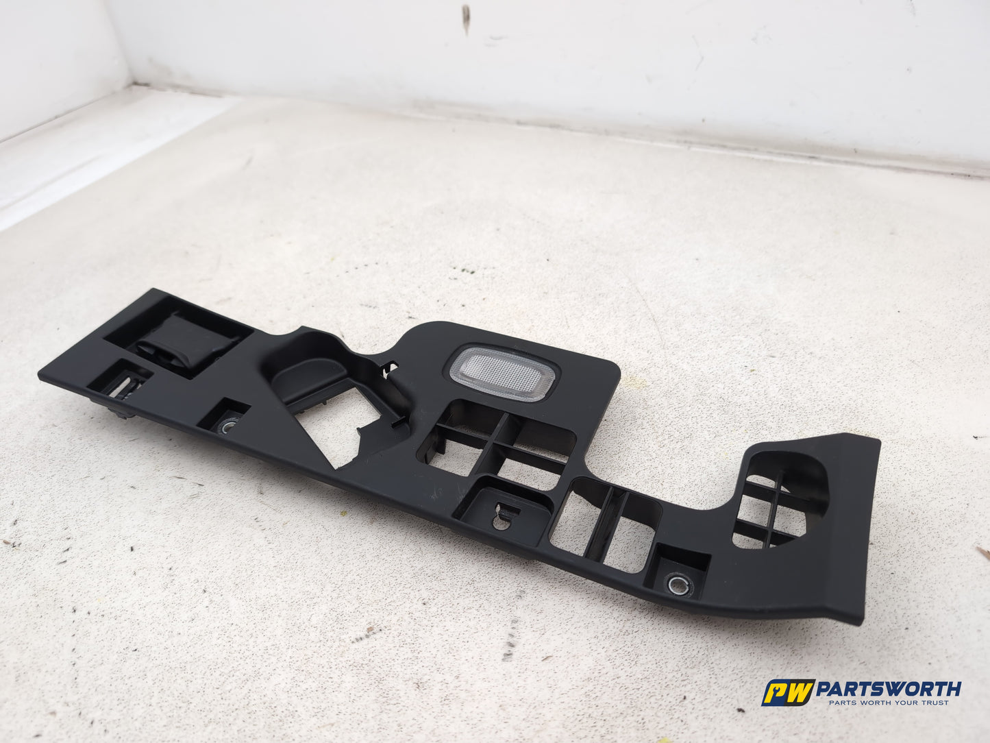 Mercedes-Benz B180 B-Class W246 Lower Dashboard Trim A2466800006 2011-2018 - photo 2