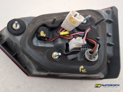 Hyundai I40 Style Lamp Assembky Rear Inner Lh Passenger Side 2011-2015 - photo 8