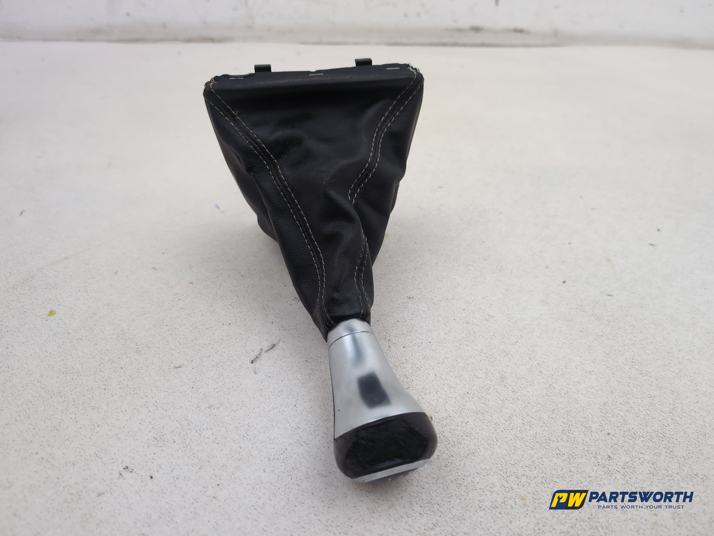 Mercedes-Benz B180 B-Class W246 Gear Lever And Gear Lever A2463641510 2011-2018 - photo 2