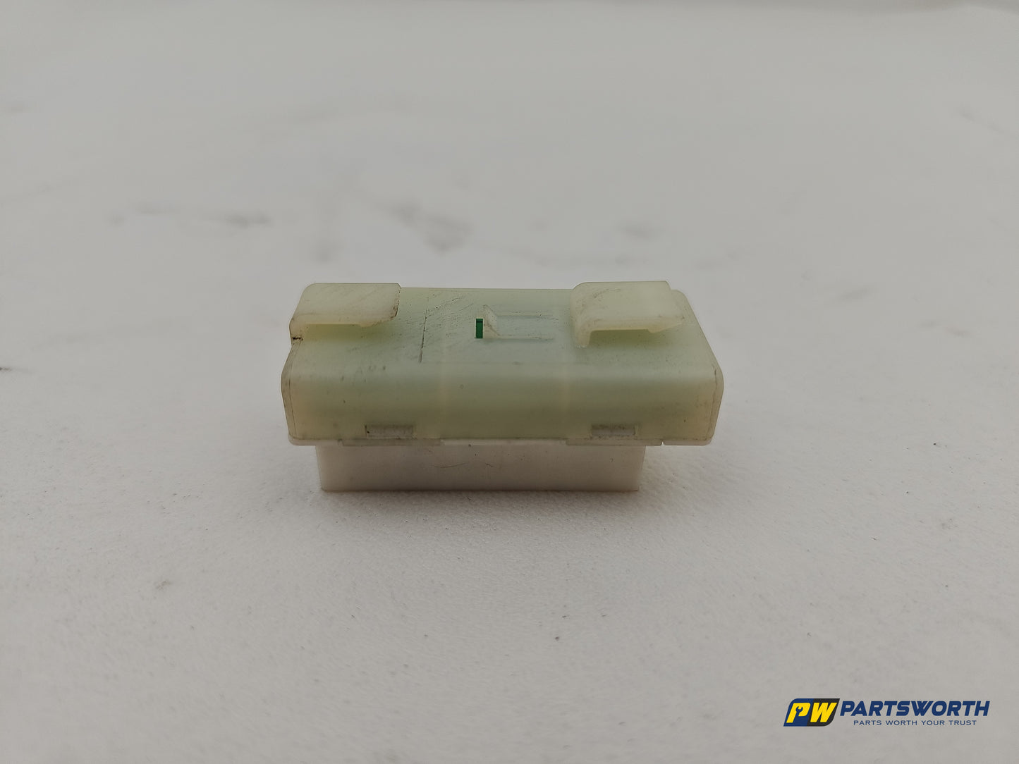 Mercedes-Benz B180 B-Class W246 Energy Distributor Power Control Unit Module - photo 2