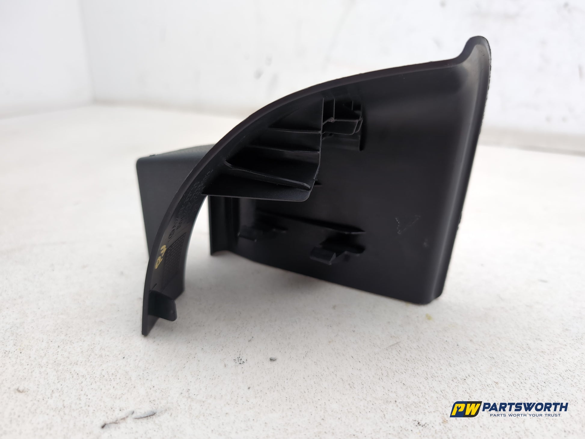 Mercedes-Benz B180 B-Class W246 Driver Side Front Seat Rail Trim A2469190700 - photo 2