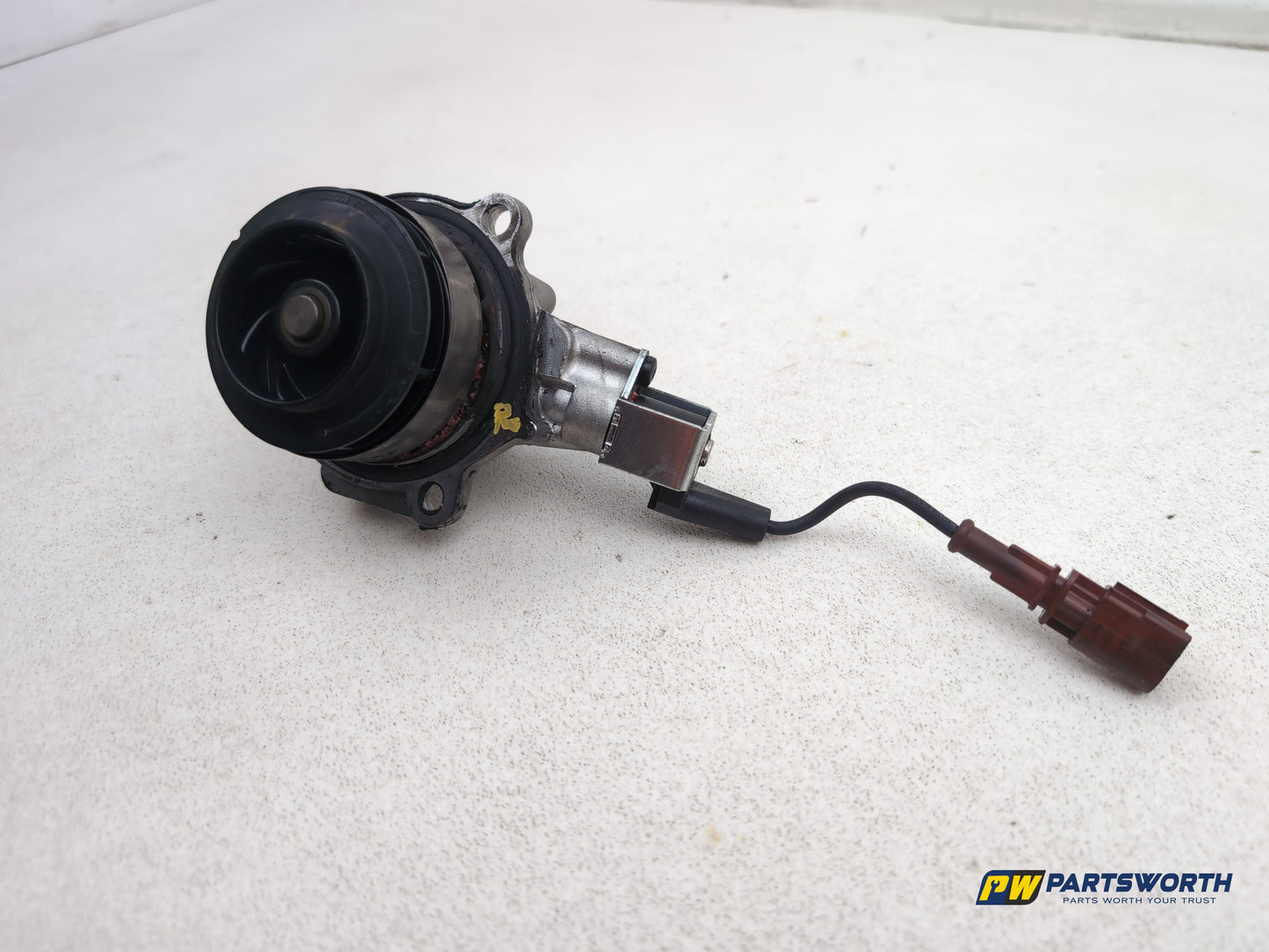 Audi A6 S Line Black Ed Tdi 2.0l Diesel Water Coolant Pump 010234801 2011-2018 - photo 2