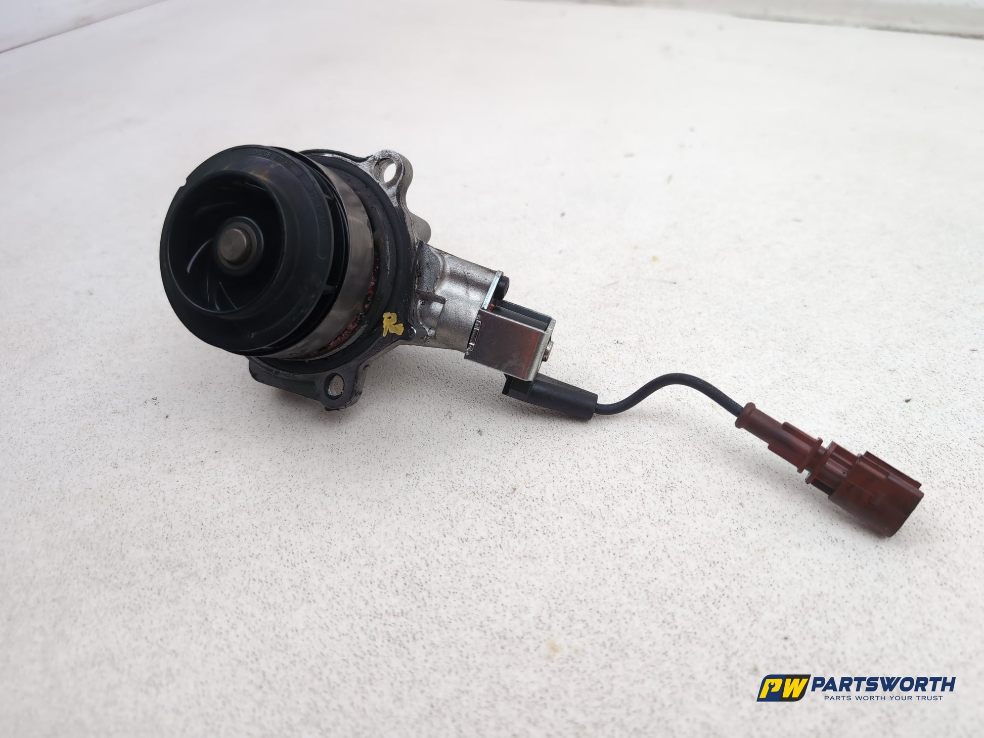 Audi A6 S Line Black Ed Tdi 2.0l Diesel Water Coolant Pump 010234801 2011-2018 - photo 2