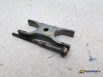 Audi A6 S Line C7 2.0l Diesel Injector Holding Clamp 04l216a 2011-2018 - photo 2