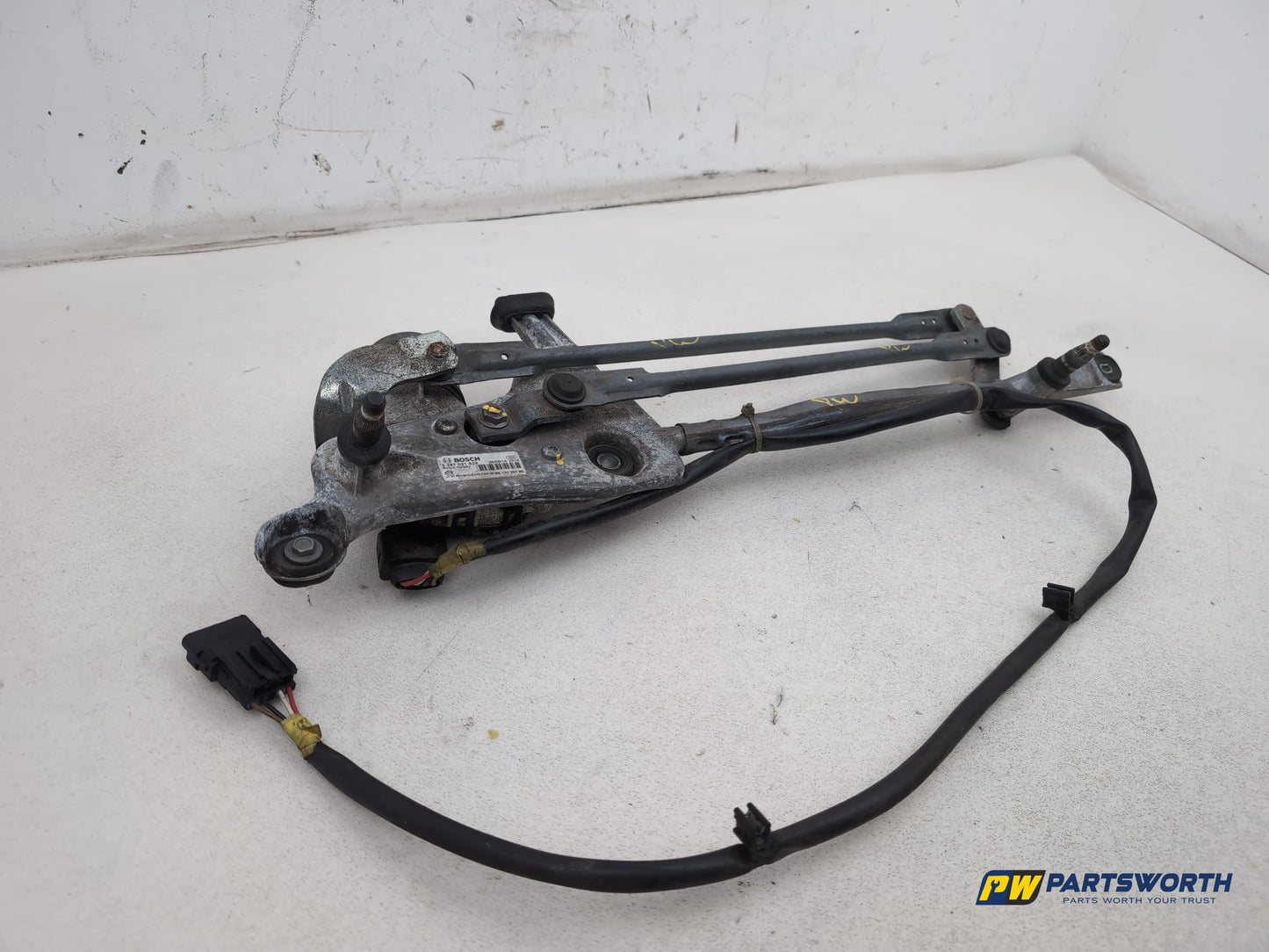 Front Wiper Motor & Mechanism / Linkage 2