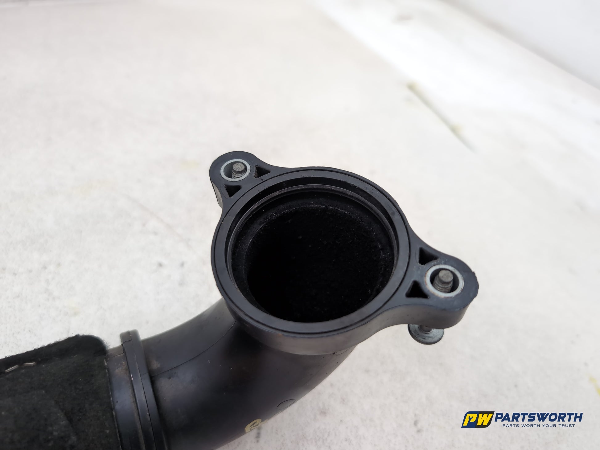 Audi A6 S Line Black 2.0l Diesel Air Intake Hose Pipe Line 04l145762ag 2011-2018 - photo 7