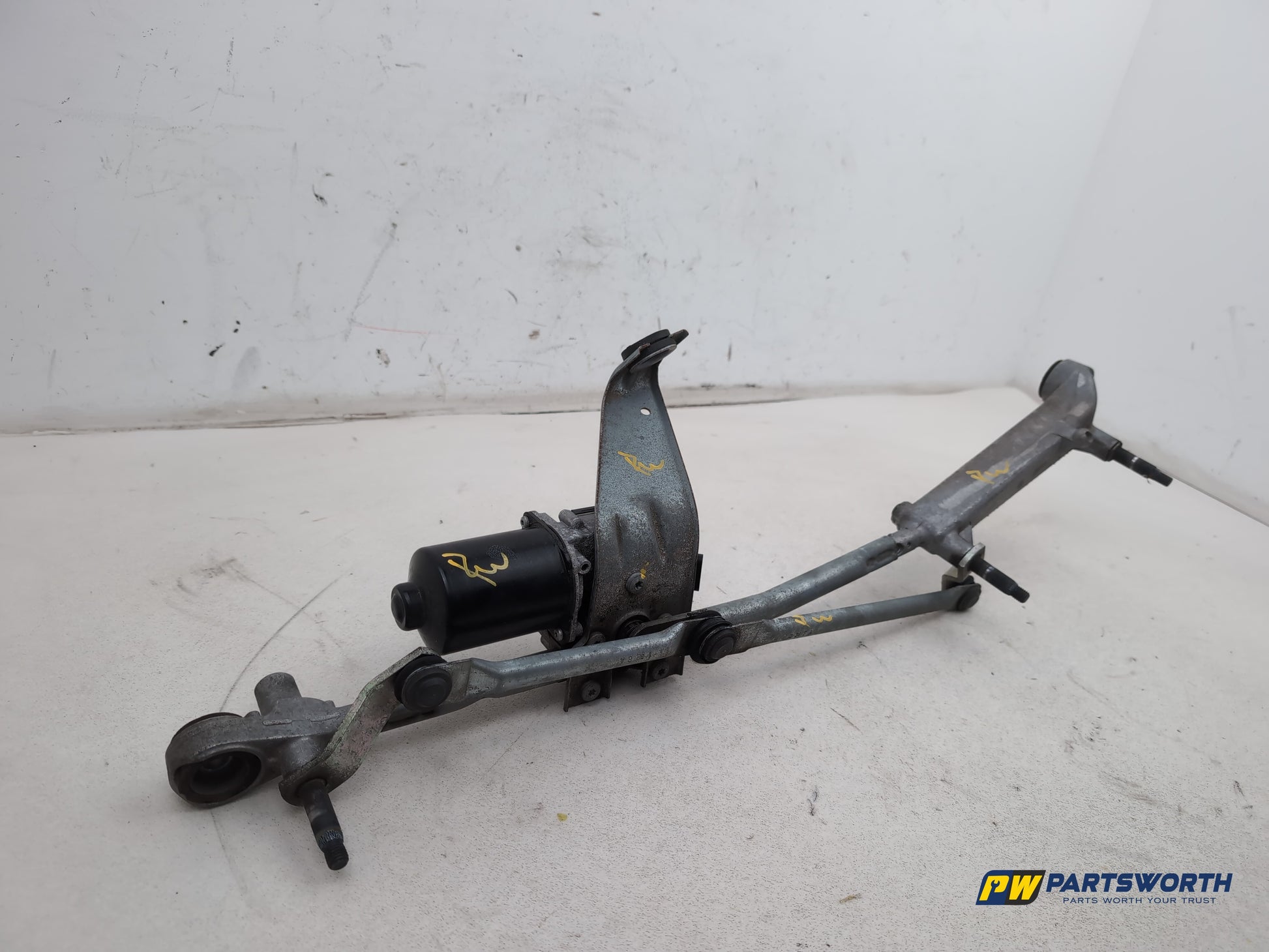 Mercedes-Benz B180 B-Class W246 Front Wiper Motor With Linkage A2468200140 - photo 2