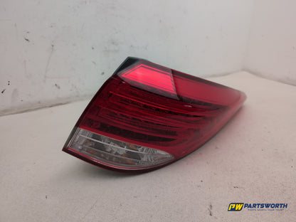 Hyundai I40 Style Blue Drive Crdi Lamp Assembly Rear Rh Driver Side 924023z000 - photo 2