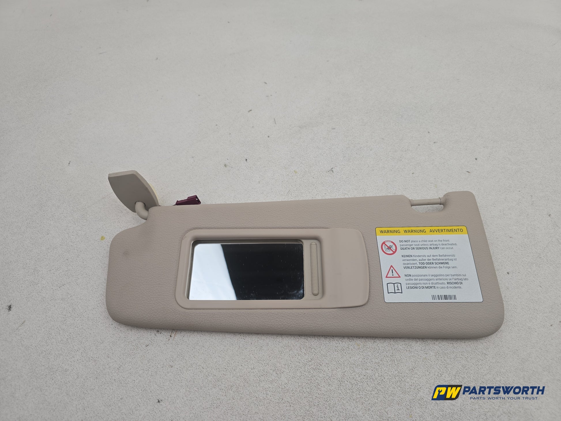 Bmw 5 Series 520d Se Auto F10 Sun Visor Lh Passenger Side 2010-2017 - photo 4