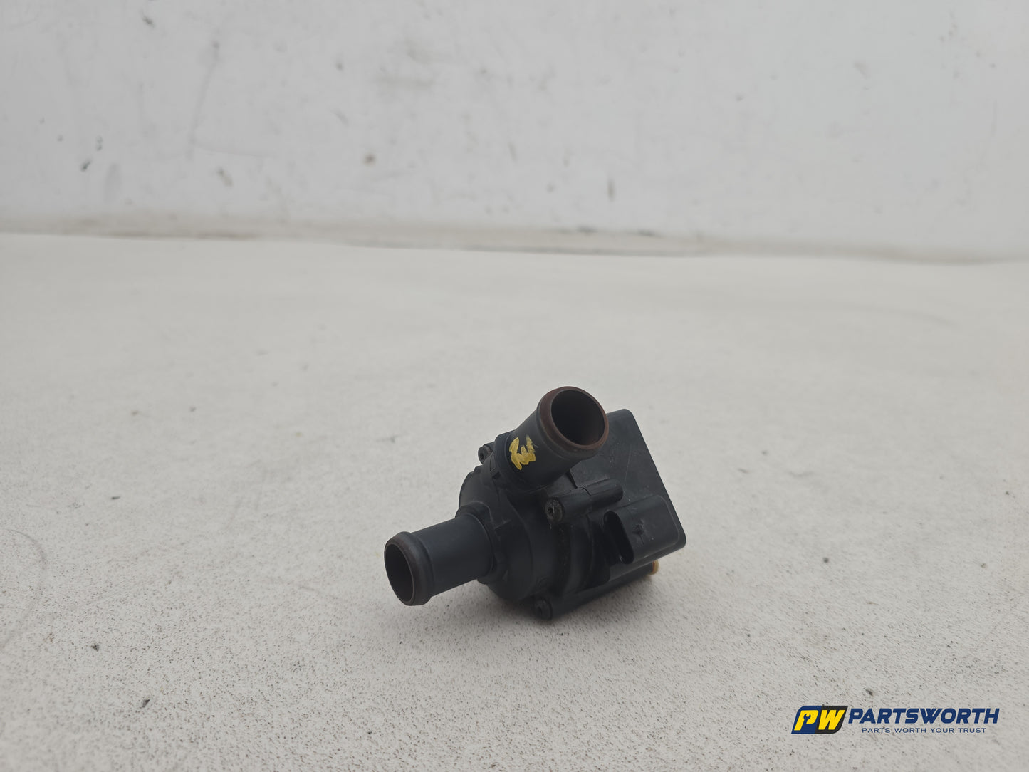 Audi A5 S Line Tdi Quattro Auxiliary Water Coolant Pump 06h121601k 2007-2016 - photo 2