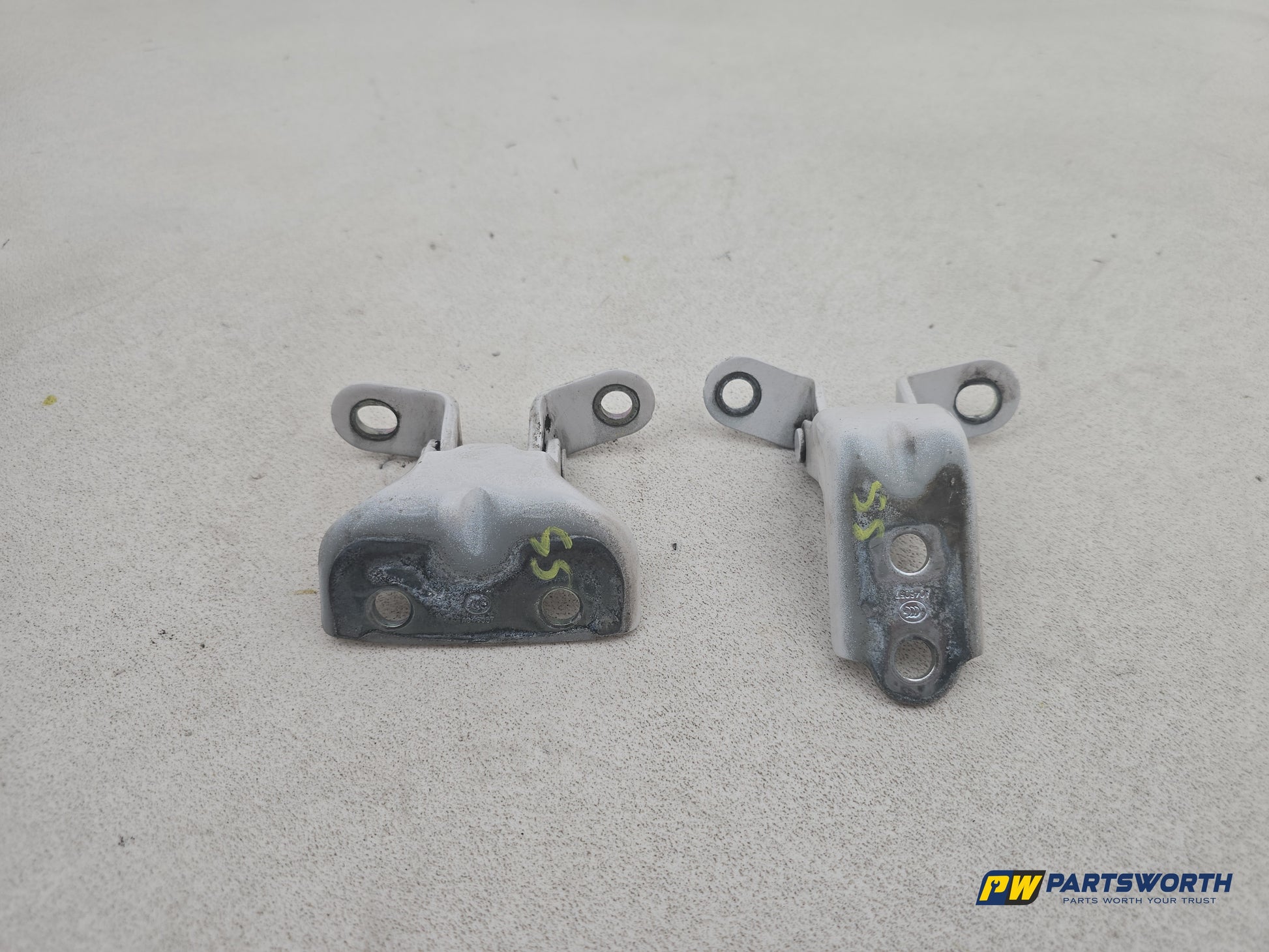 Hyundai I40 Style Blue Drive Passenger Side Lh Rear Door Hinge Pair 2011-2019 - photo 2