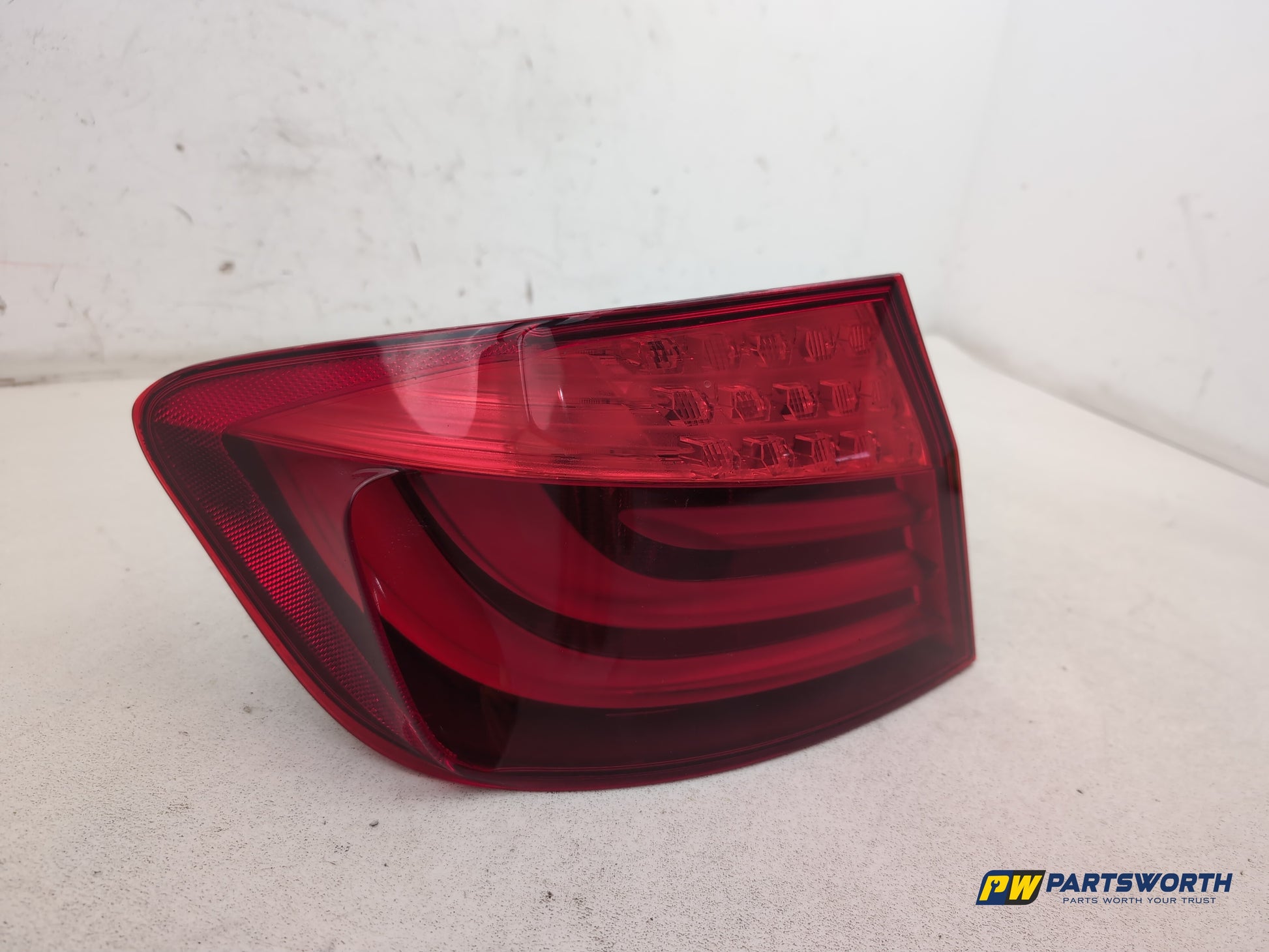 Bmw 5 Series 520d Se Auto F10 Lamp Assembly Rear Lh Passenger Side 173462 - photo 2