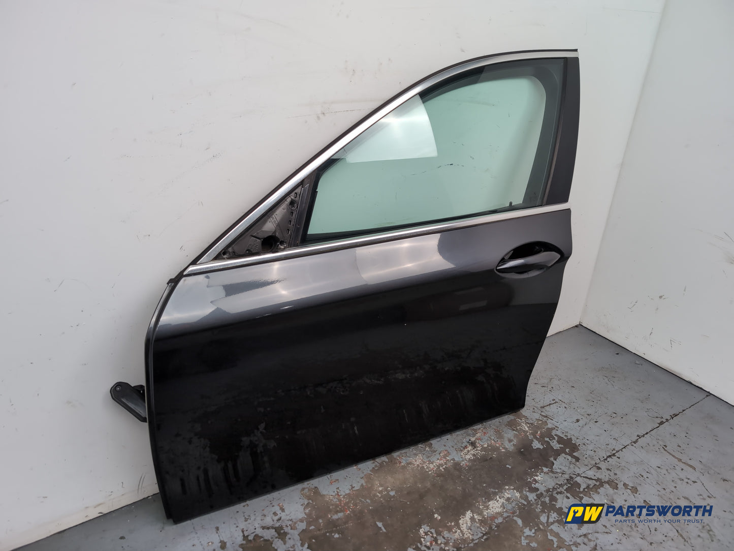 Bmw 5 Series 520d F10 Saloon Door Front Lh Passenger Side Dark Graphite B90 - photo 2
