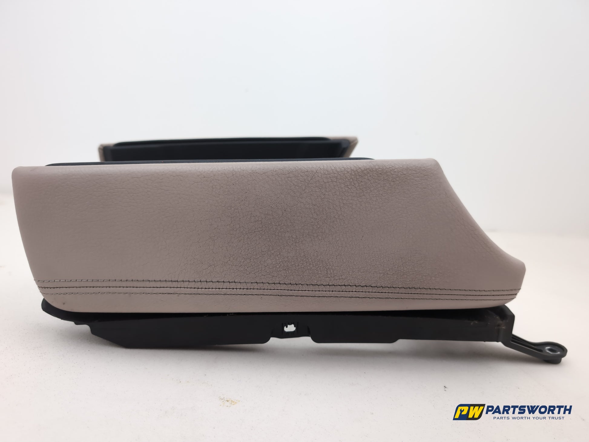 Centre Console Armrest 2