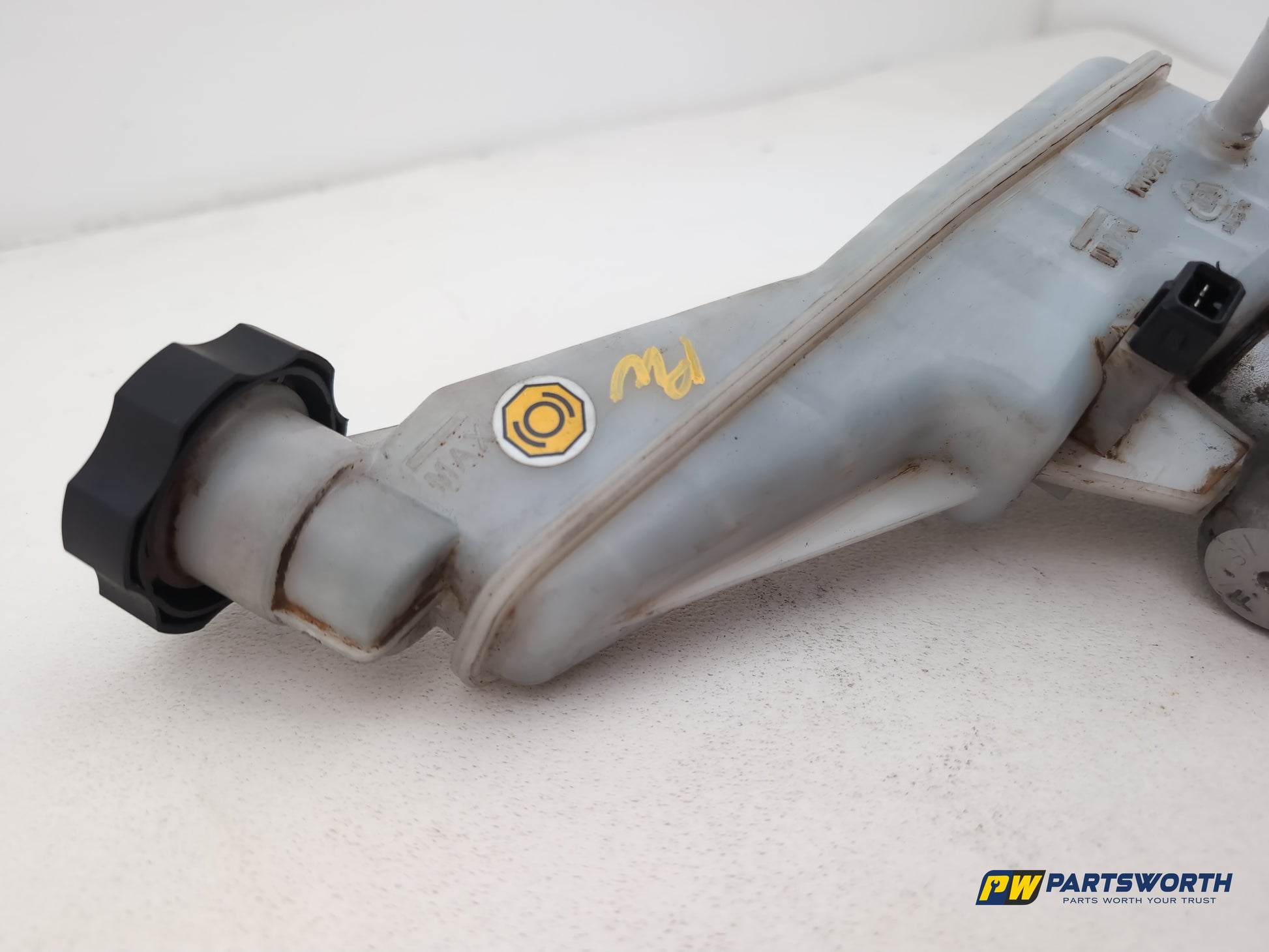 Brake Master Cylinder Assembly 2