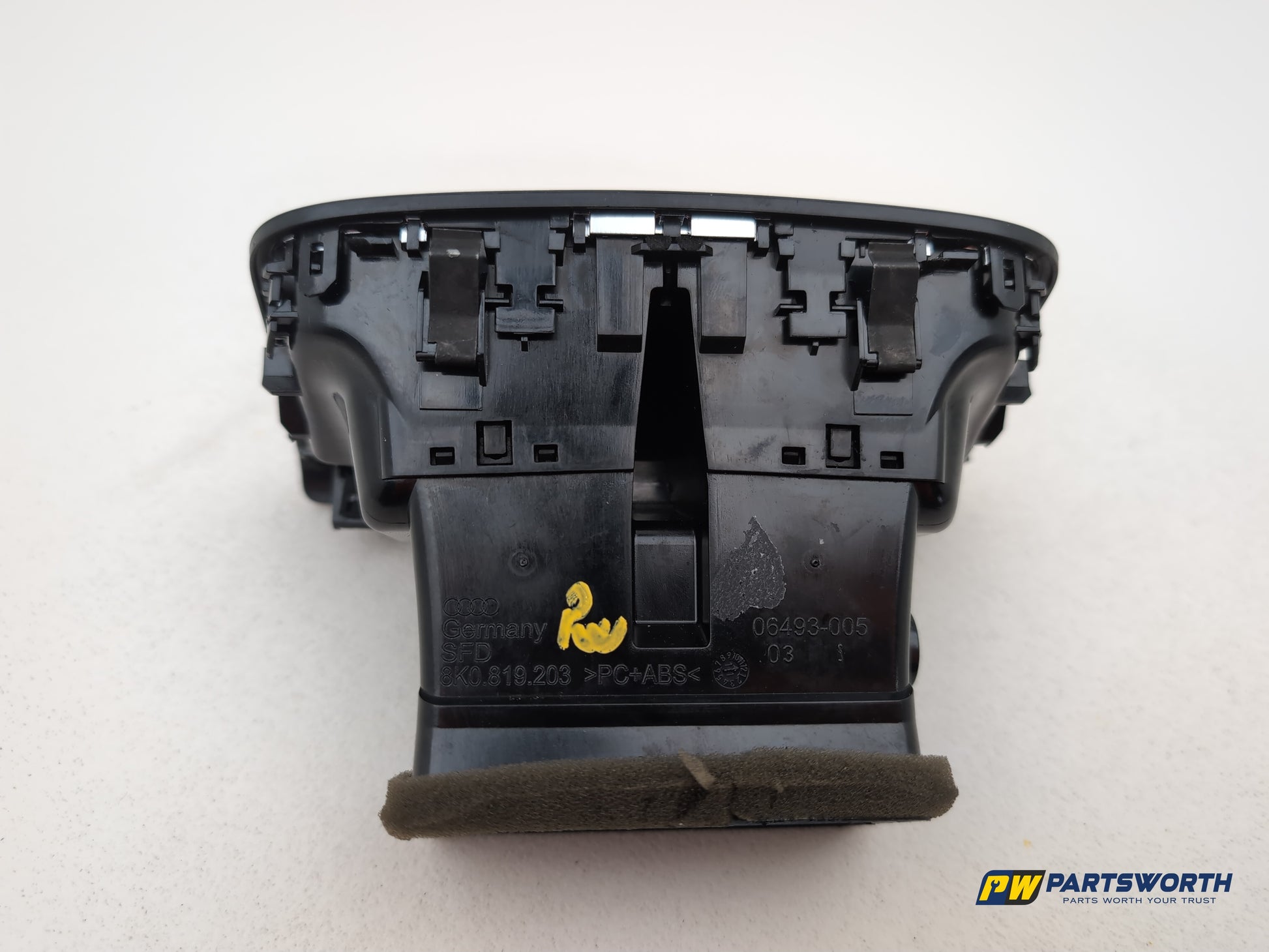 Centre Console Trim  8