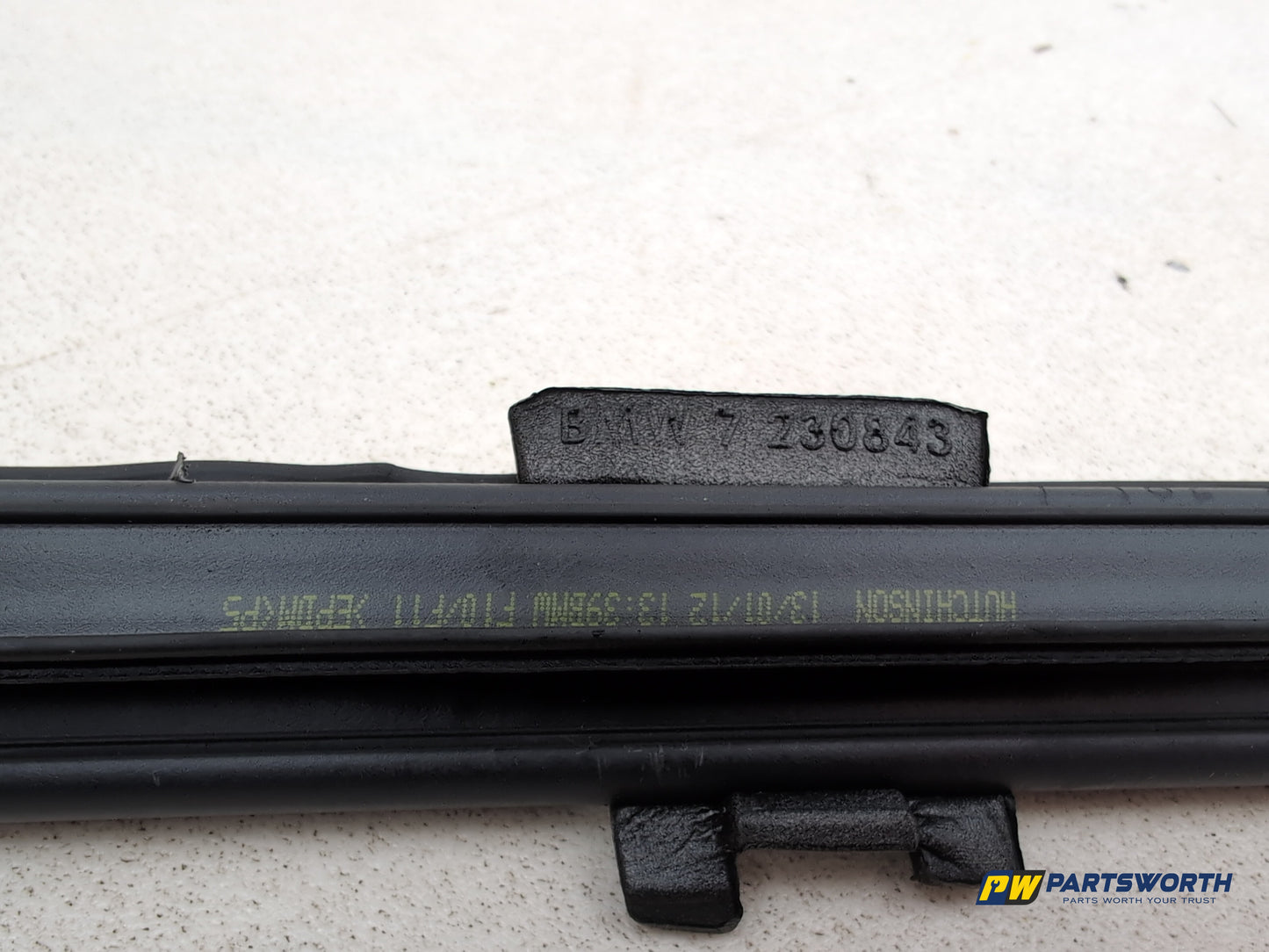 Bmw 5 Series 520d F10 Saloon Rear Passenger Window Chanel Trim 7230843 2010-2017 - photo 2