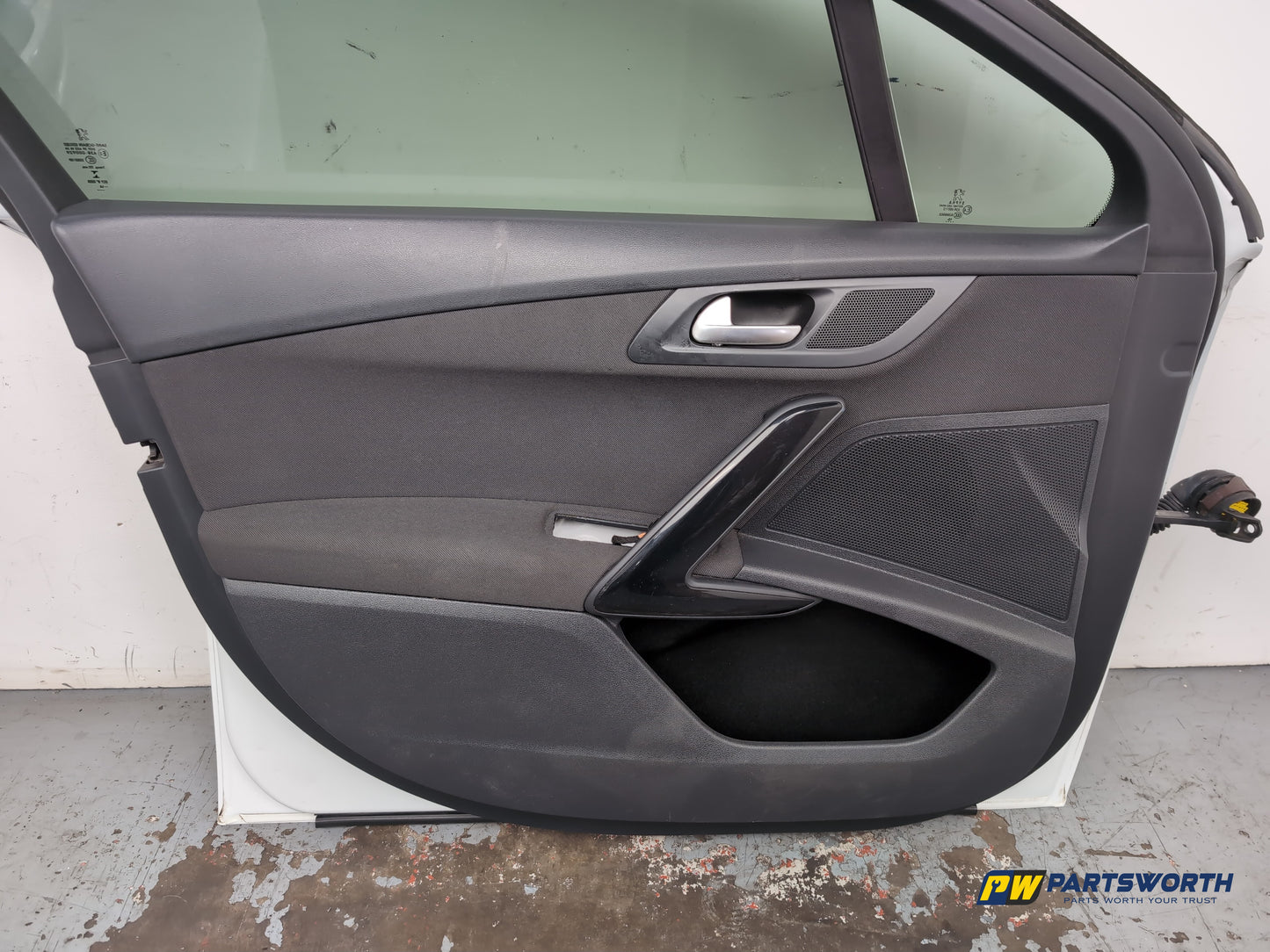Door Front LH 8