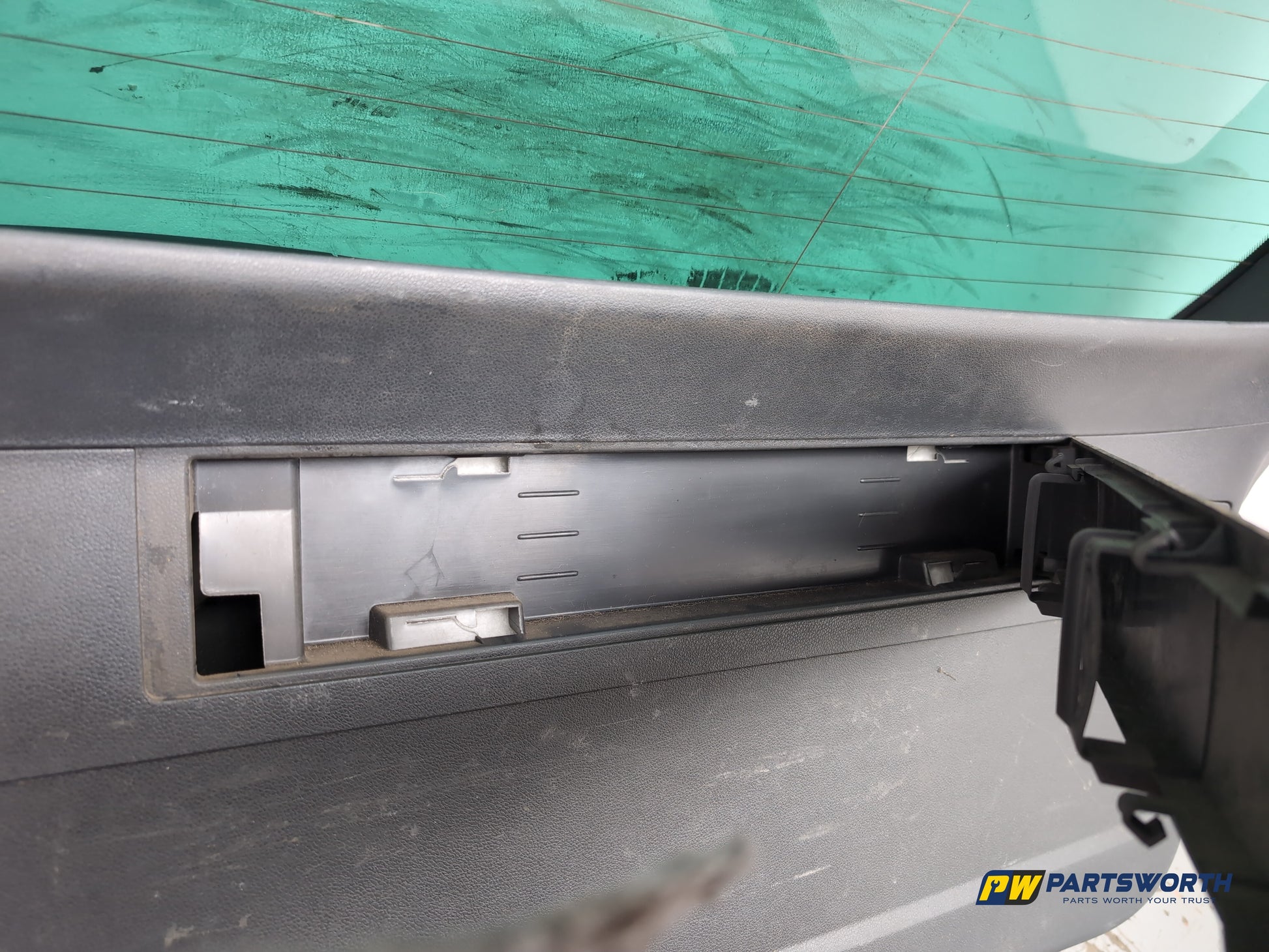 Boot Lid 14