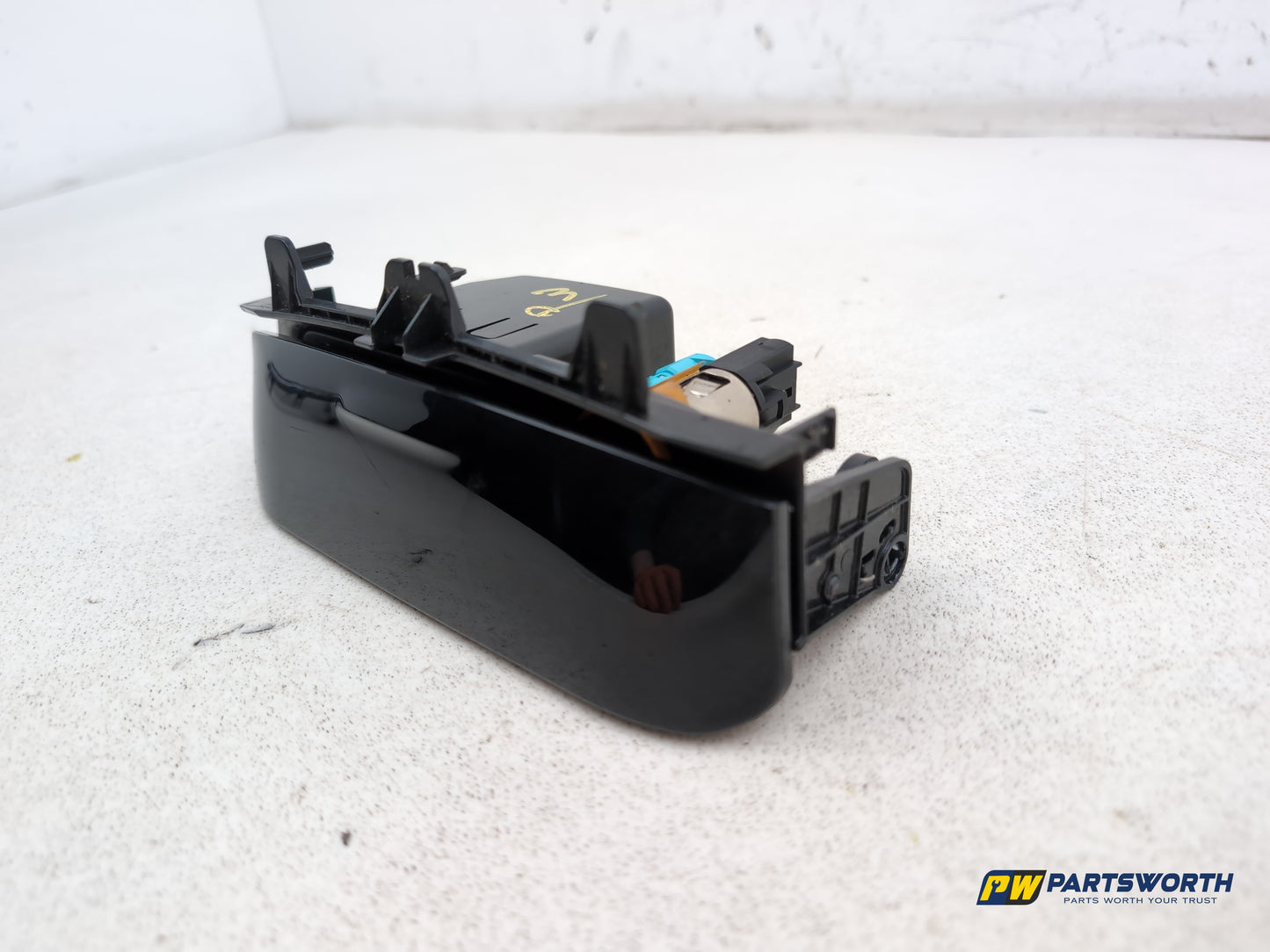 Ashtray Centre Console 2