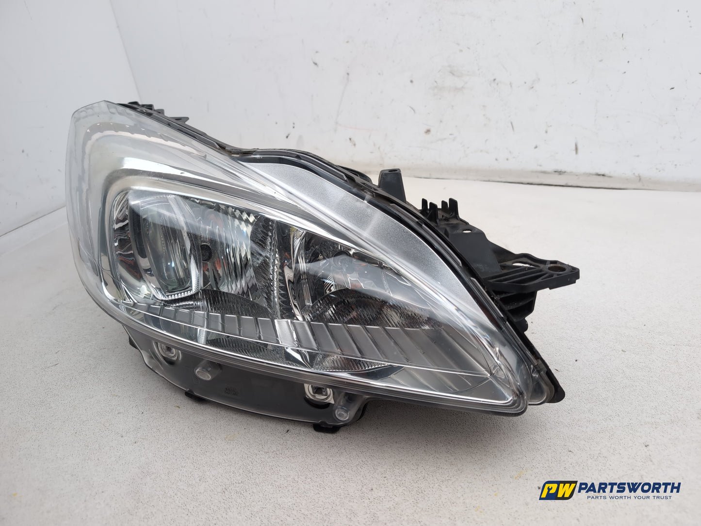 Headlamp RH 2