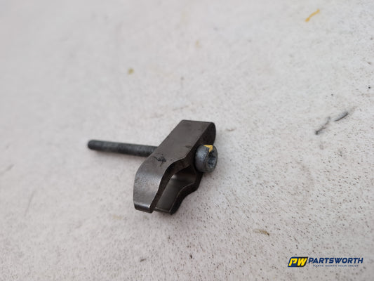 Mercedes-Benz B180 B-Class W246 1.8l Diesel Fuel Injector Clamp With Bolt - photo 2