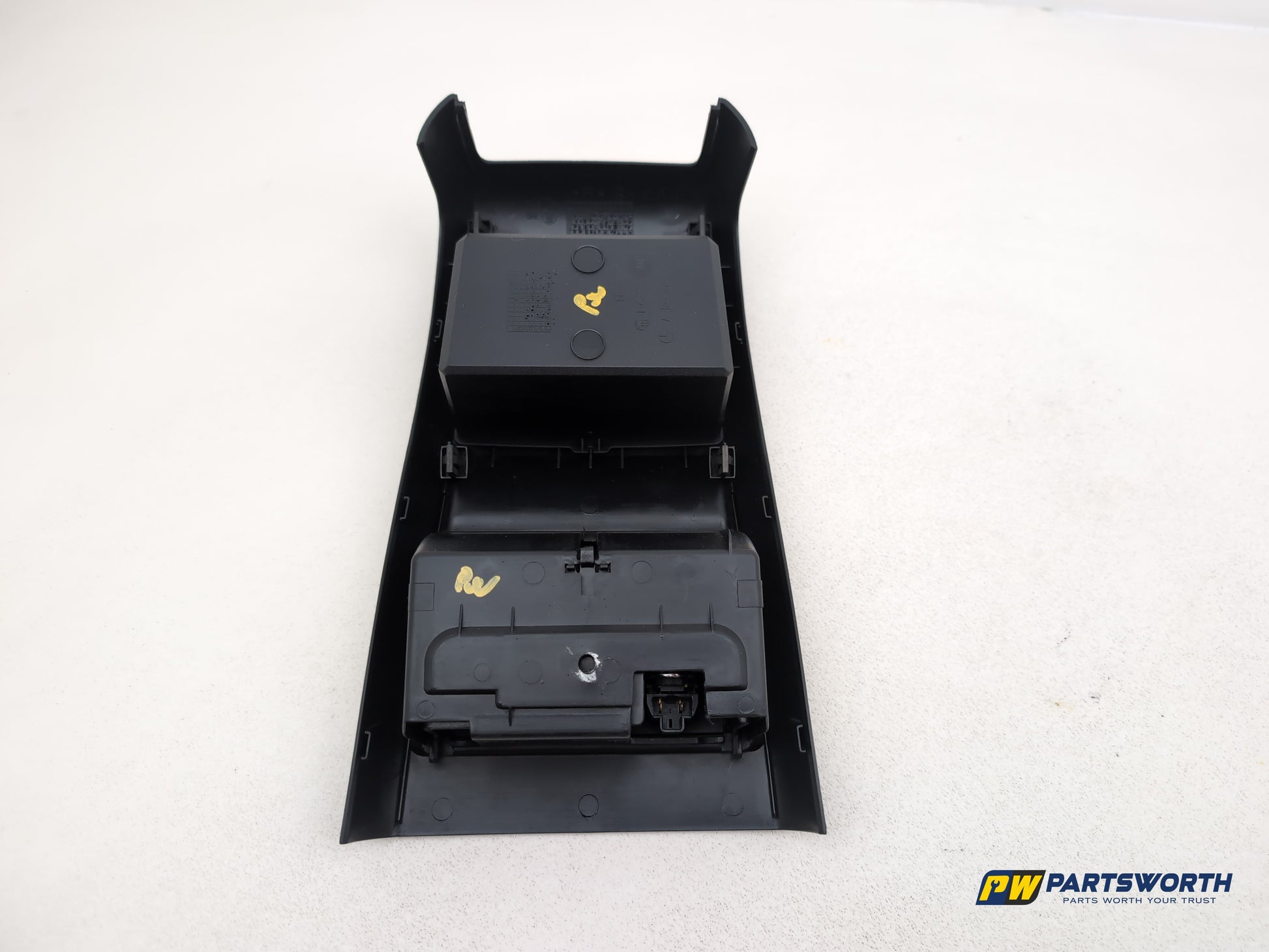 Mercedes-Benz B160 B-Class W245 Rear Centre Console Storage Trim A1696830091 - photo 8