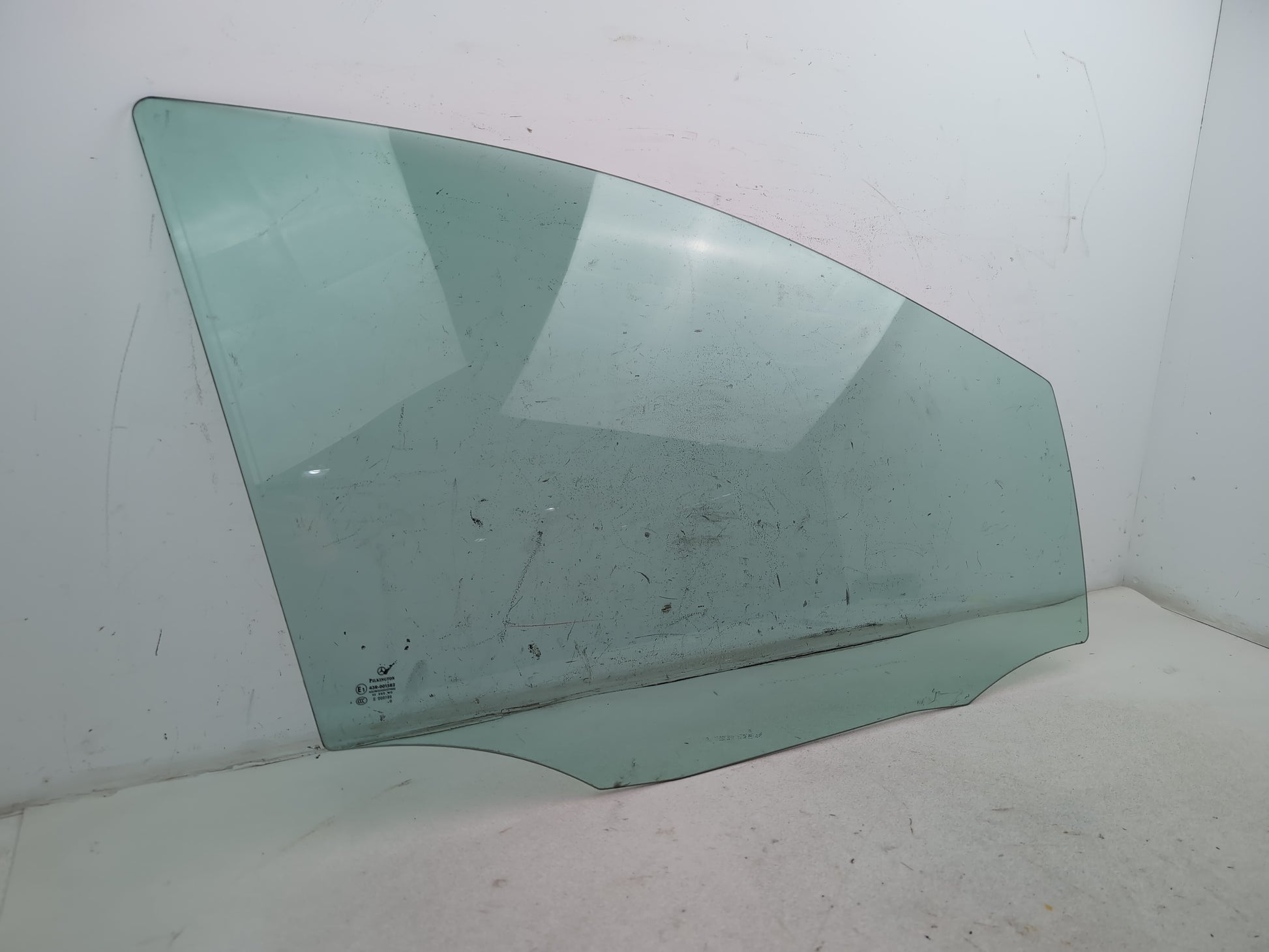 Door Glass Front RH 2