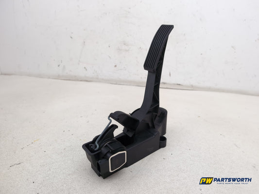 Mercedes-Benz B160 B-Class W245 Accelerator Pedal Throttle A1693001004 2005-2011 - photo 2