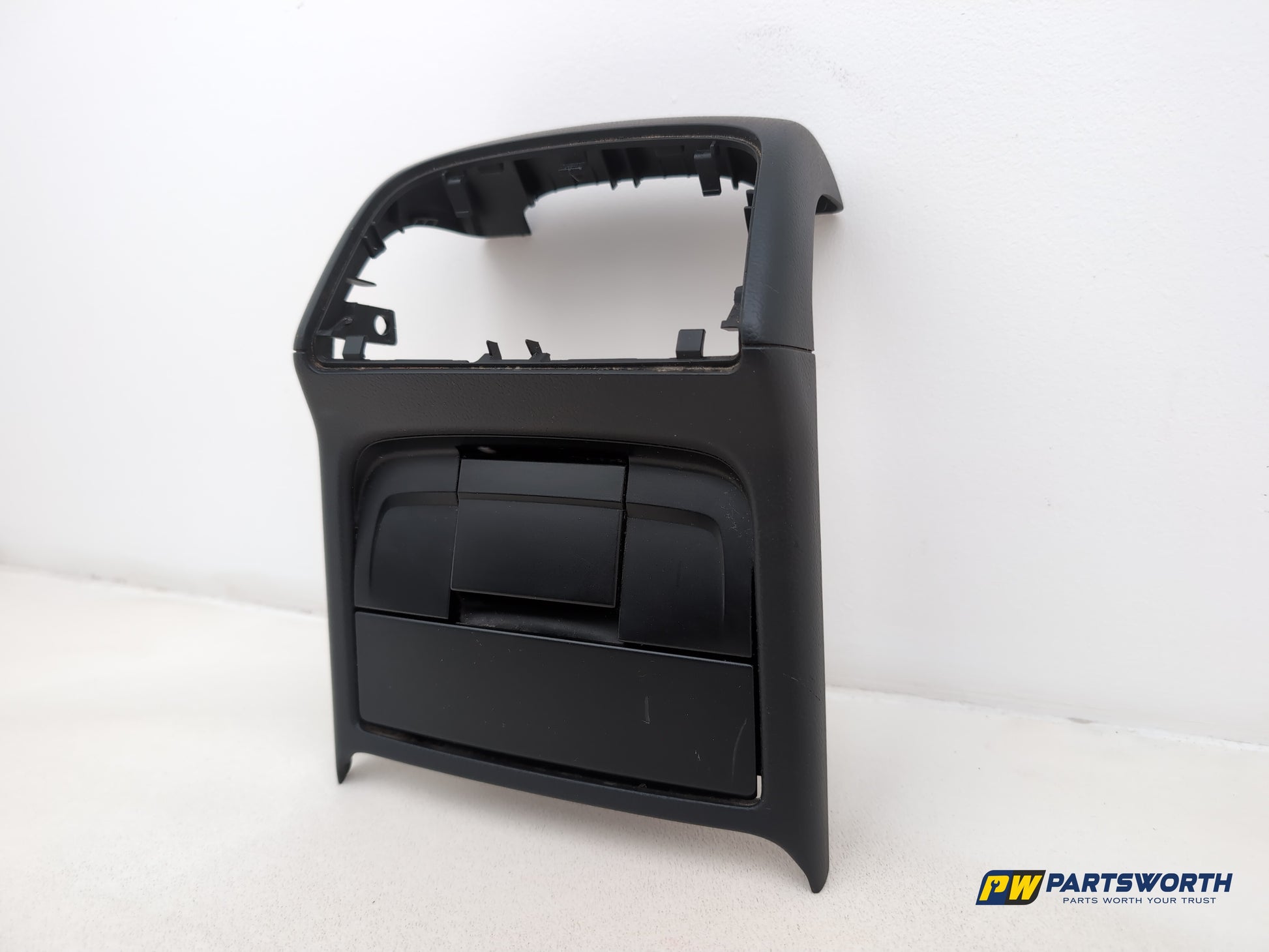 Centre Console Trim  2