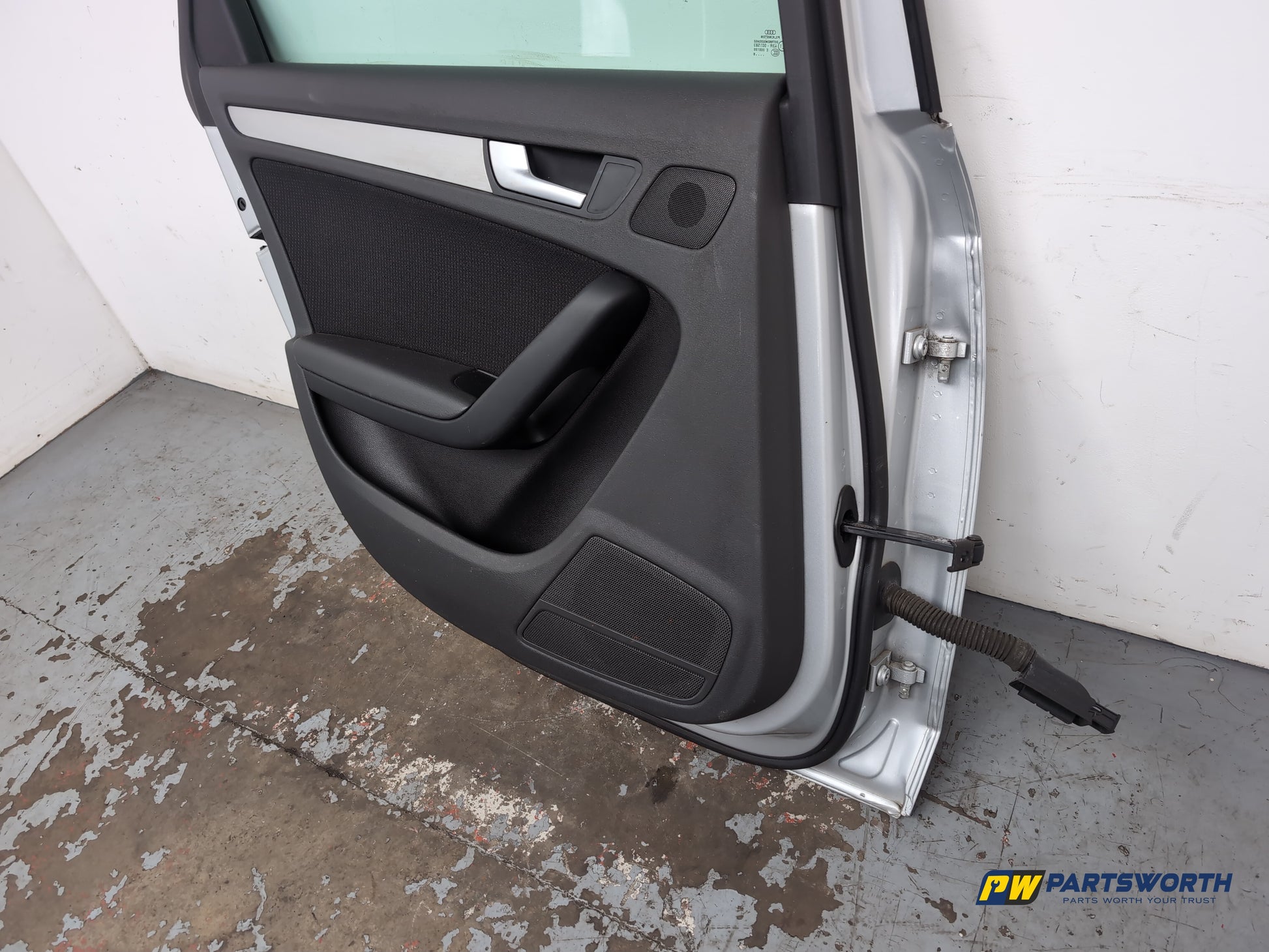 Door Rear LH 1
