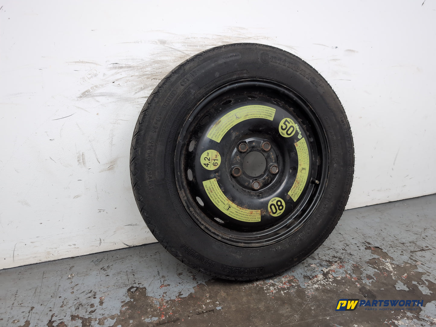 Space Saver Spare Wheel and Tool Kit  2