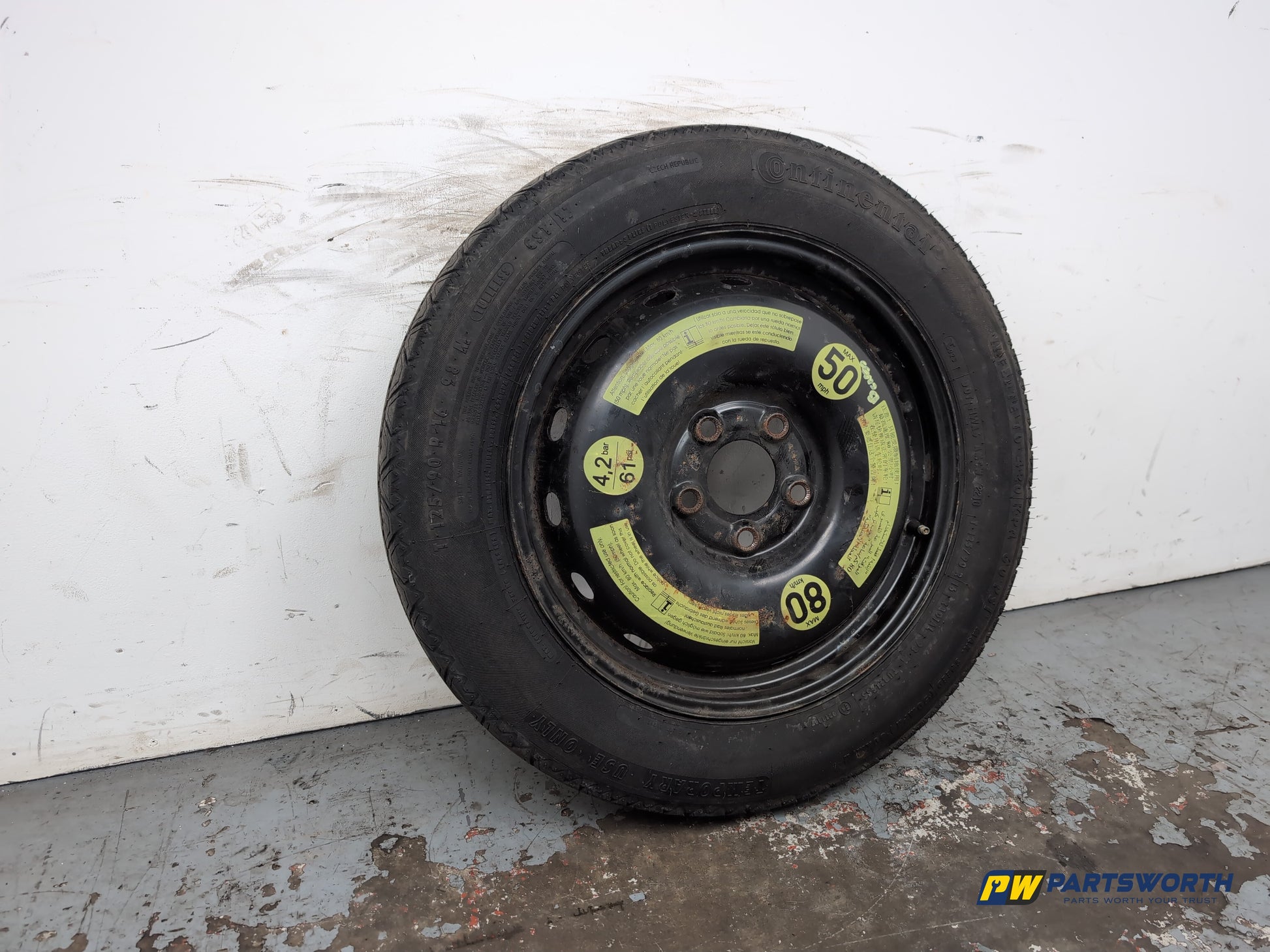Space Saver Spare Wheel and Tool Kit  2