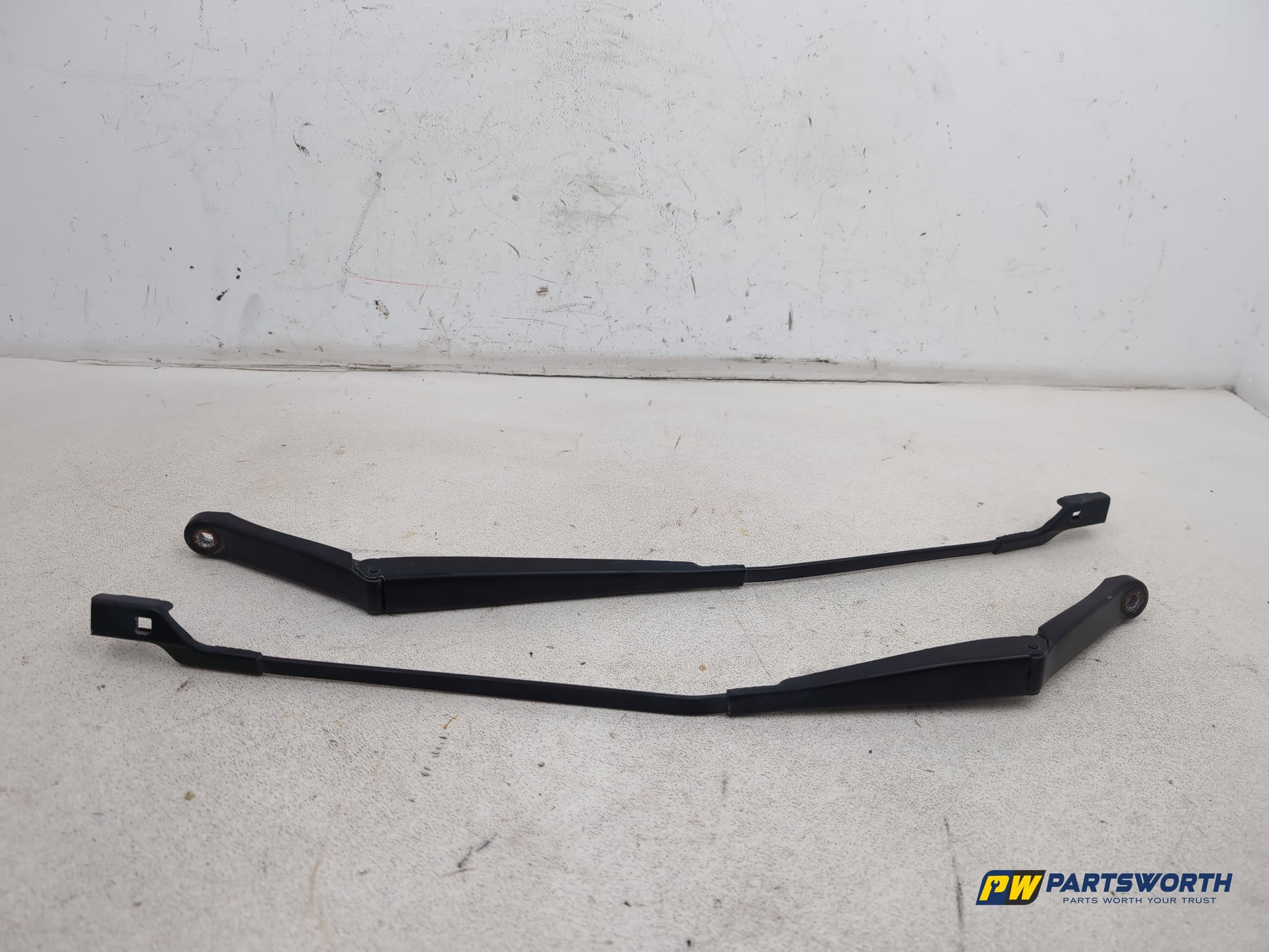 Wiper Front Arm 1