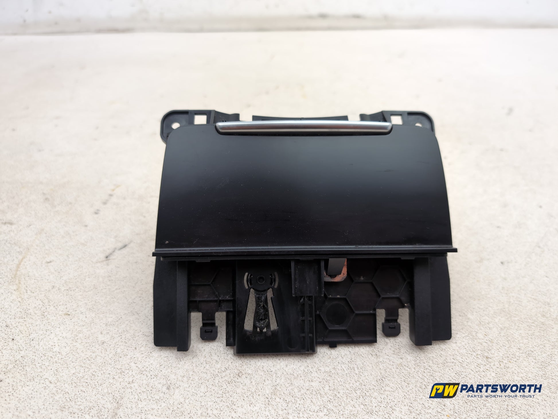 Centre Console Storage Tray 1