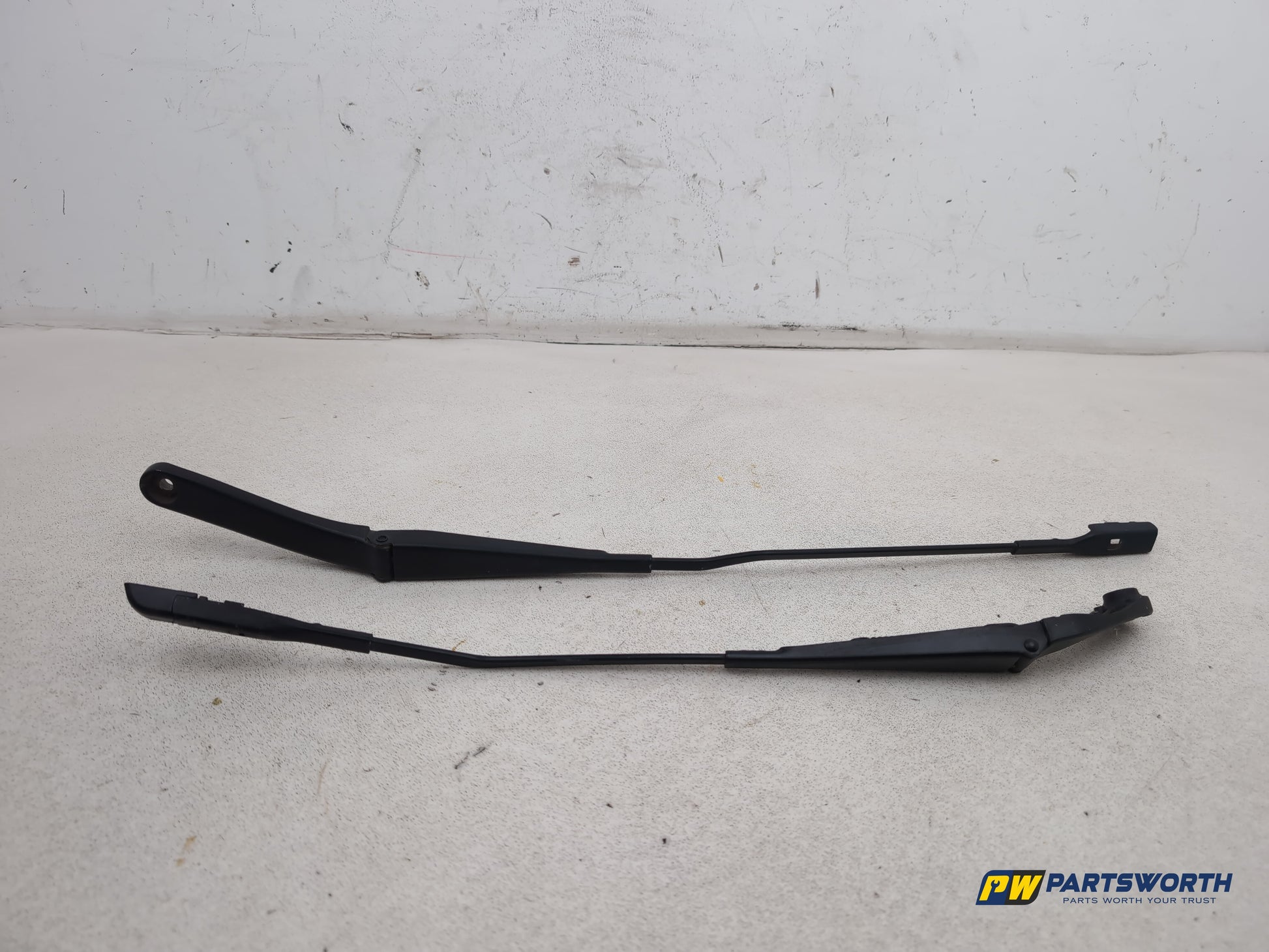 Wiper Front Arm 1