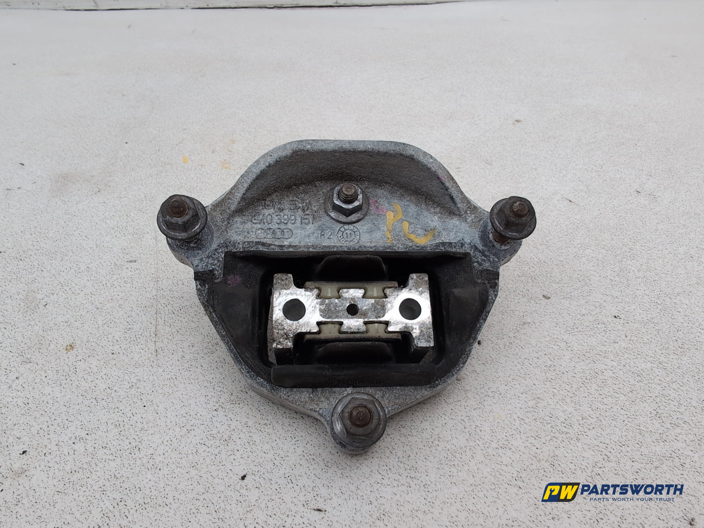 Transmission Mounting Bracket 1