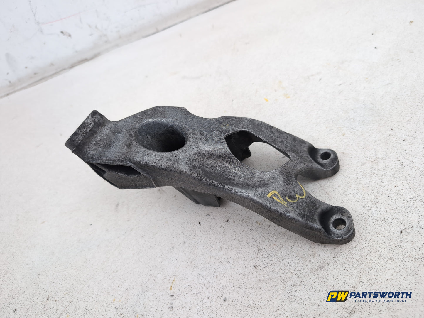 Engine Mounting Bracket 1