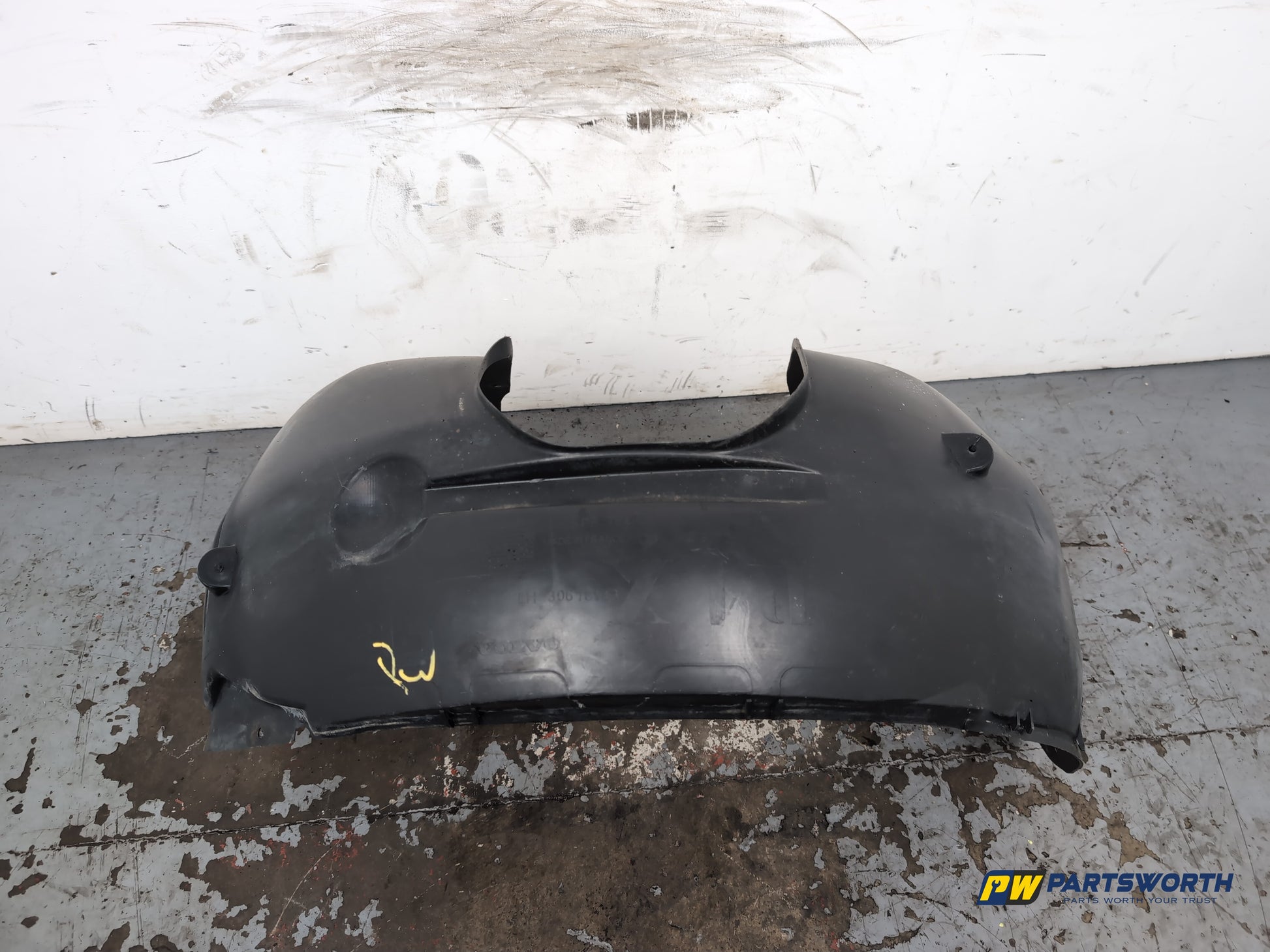 Moulding Wheel Arch Front LH 1