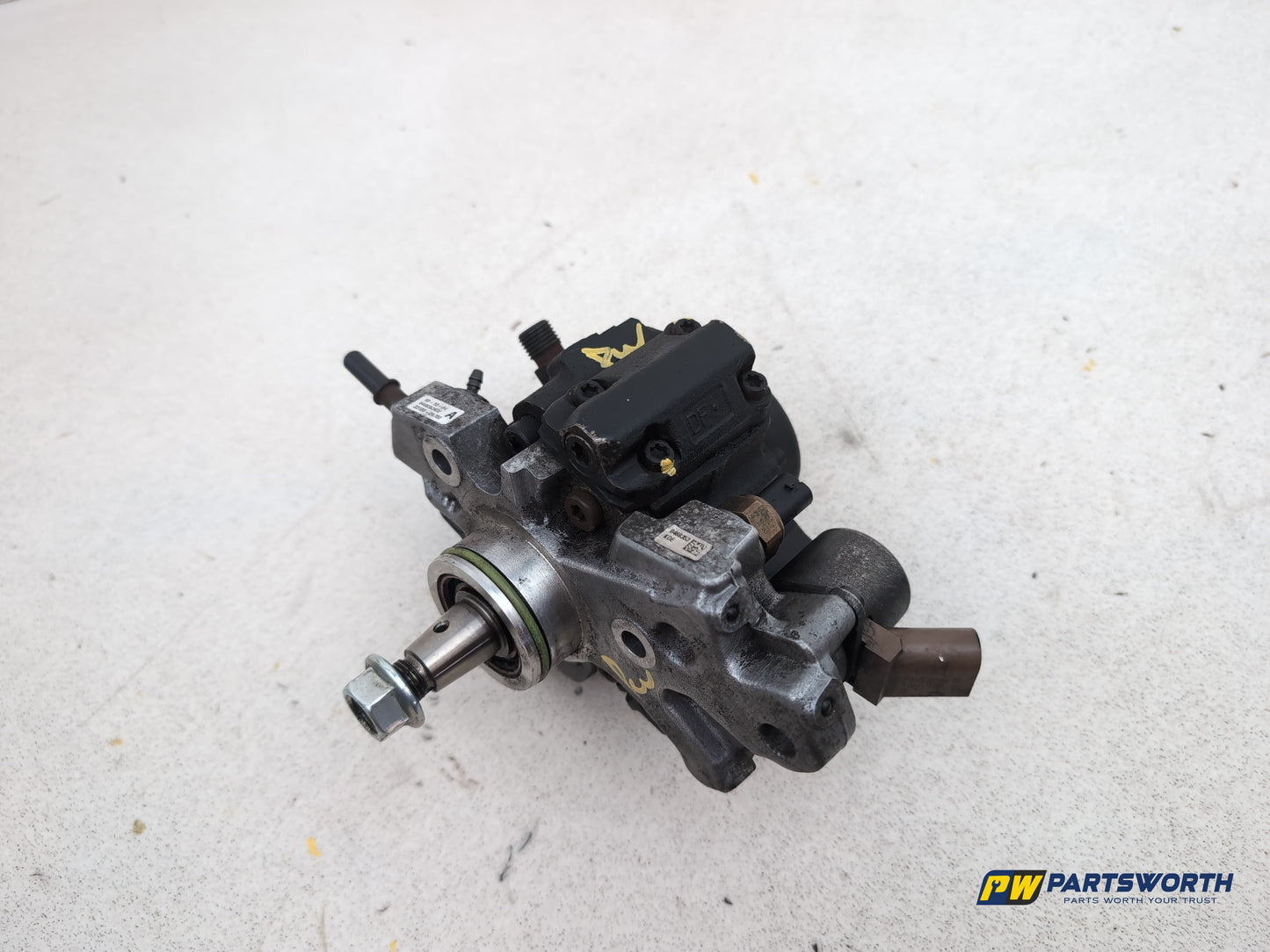 High pressure fuel pump 1
