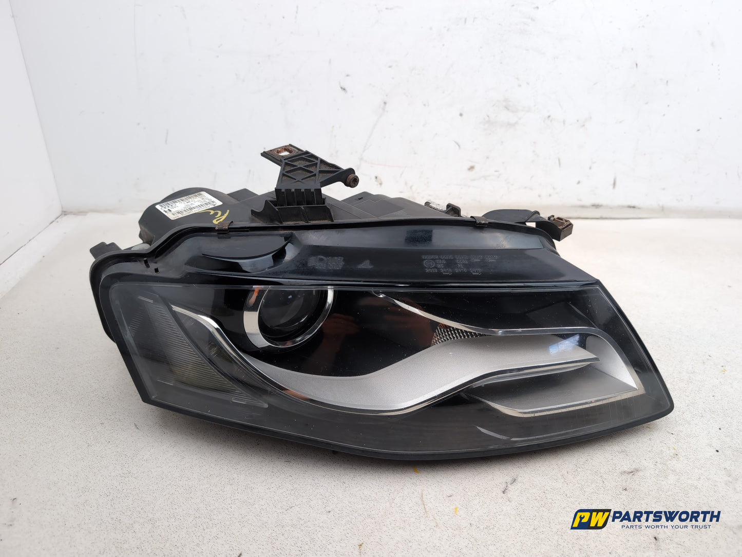 Headlamp RH 1