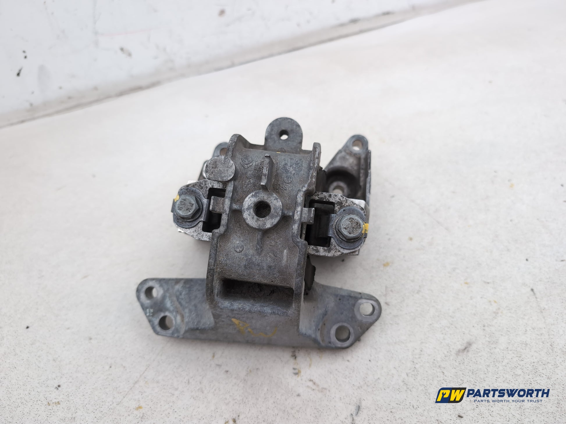 Engine Mounting Bracket 1