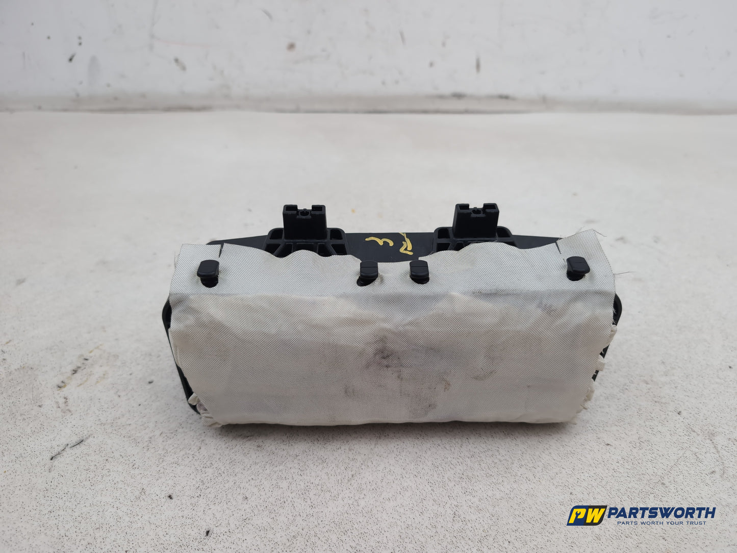 Airbag Passenger Side 1