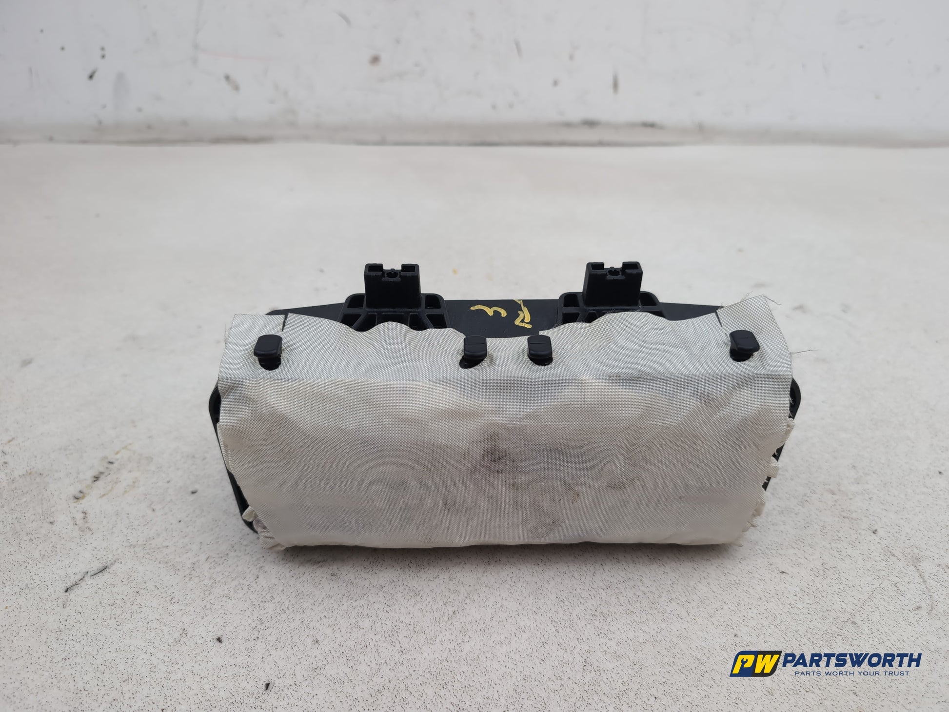 Airbag Passenger Side 1