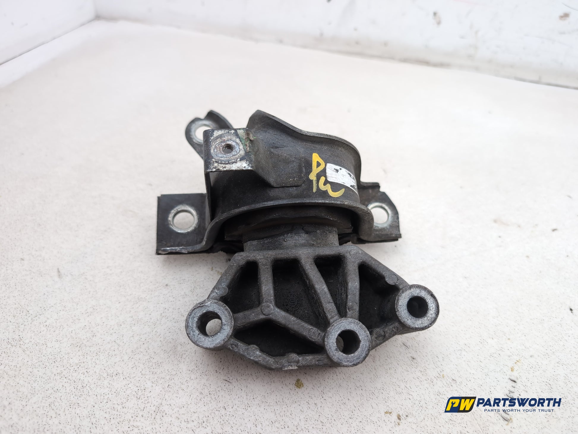 Engine Mounting Bracket 1