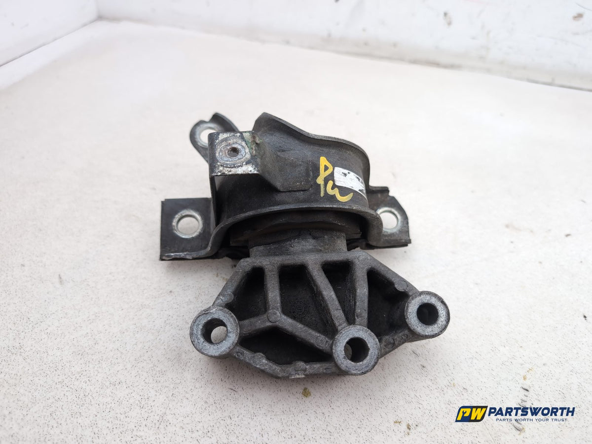 Engine Mounting Bracket 1