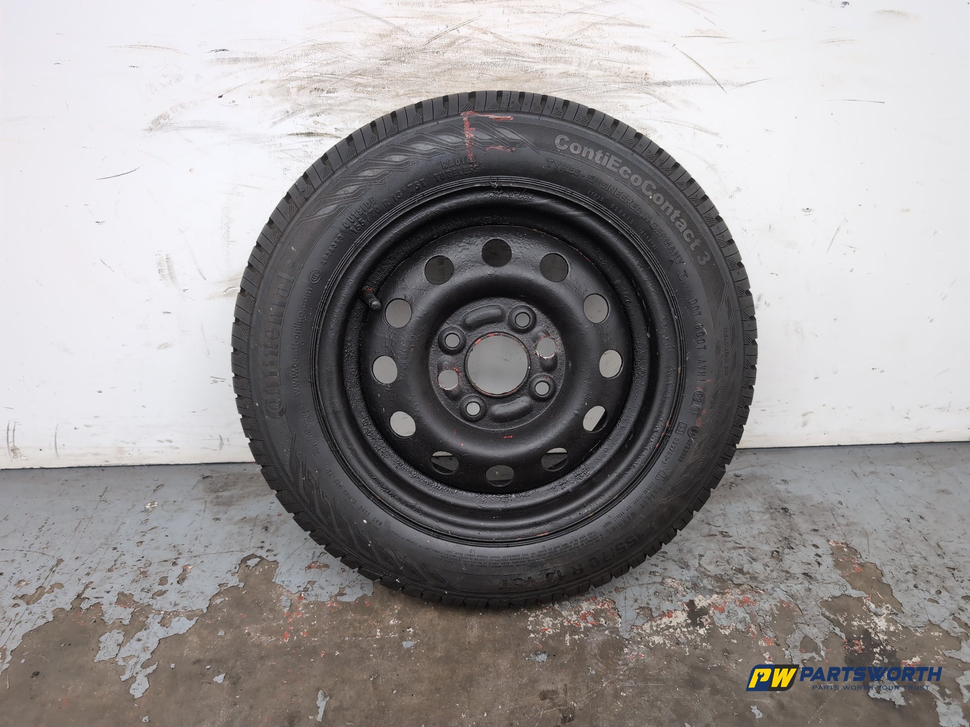 Space Saver Spare Wheel and Tool Kit  1