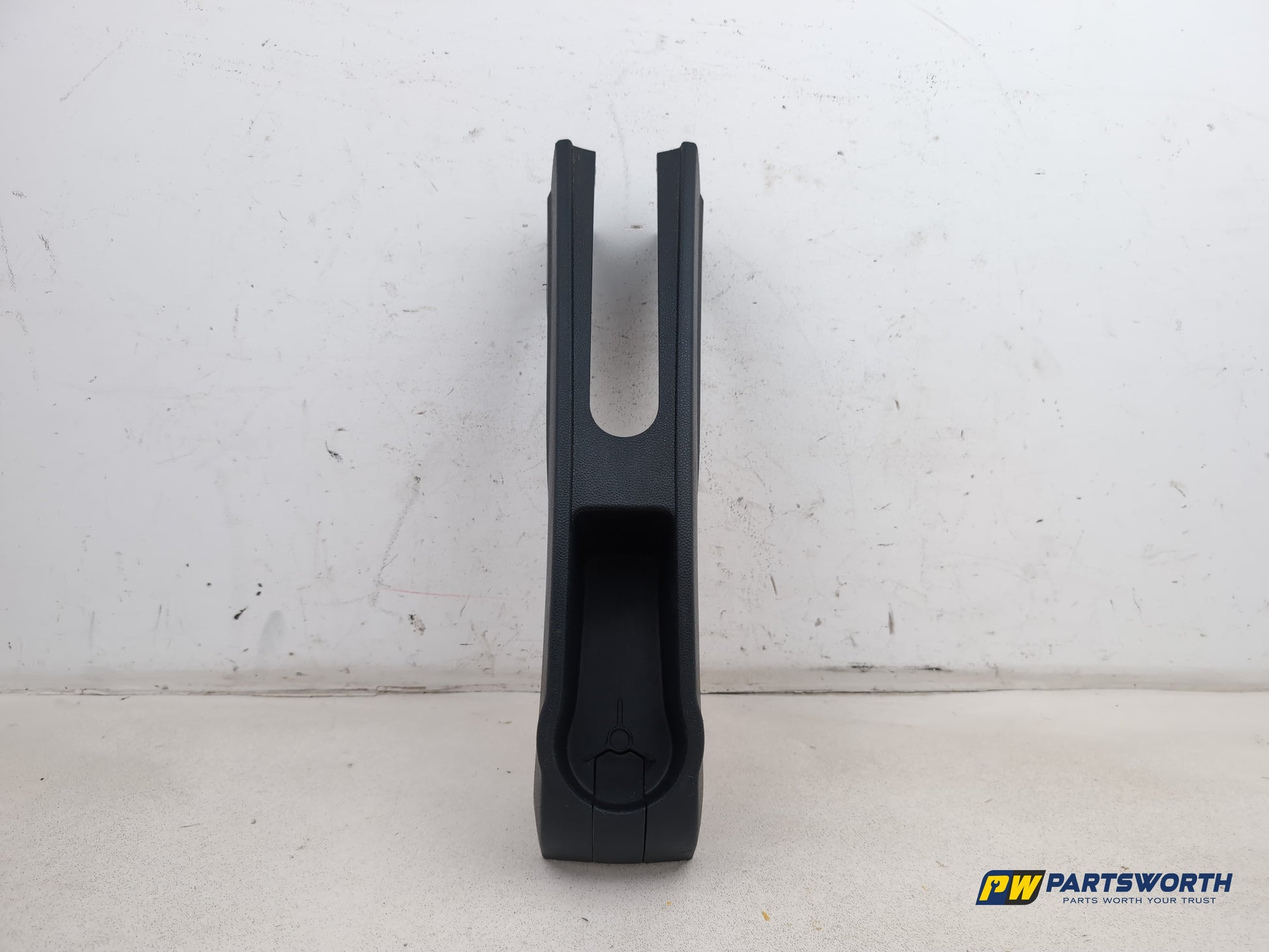 Centre Console Cup Holder 1