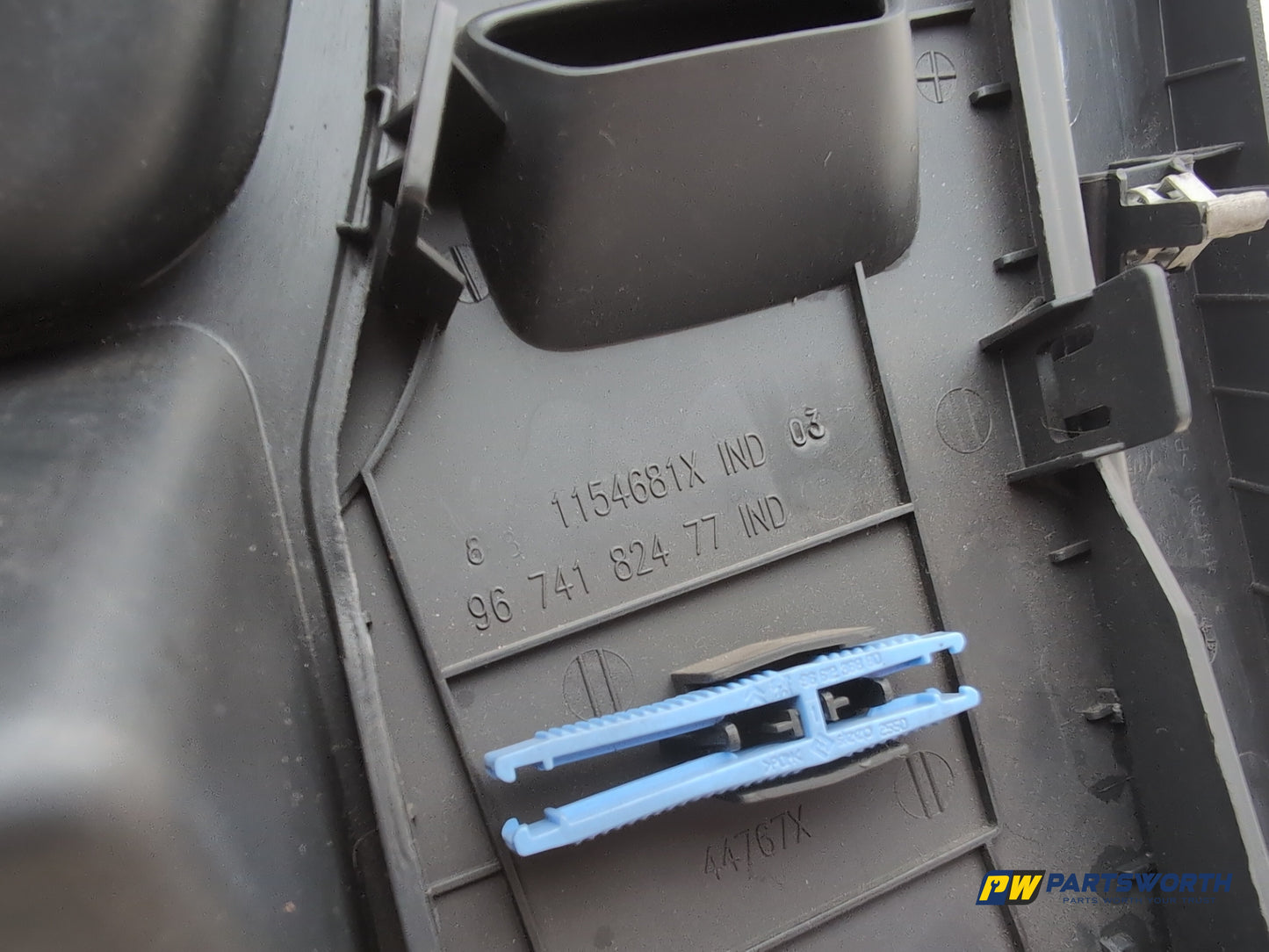 Glove Compartment Assembly 9